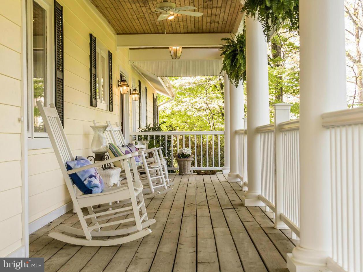 HIDDEN POINT - Residential