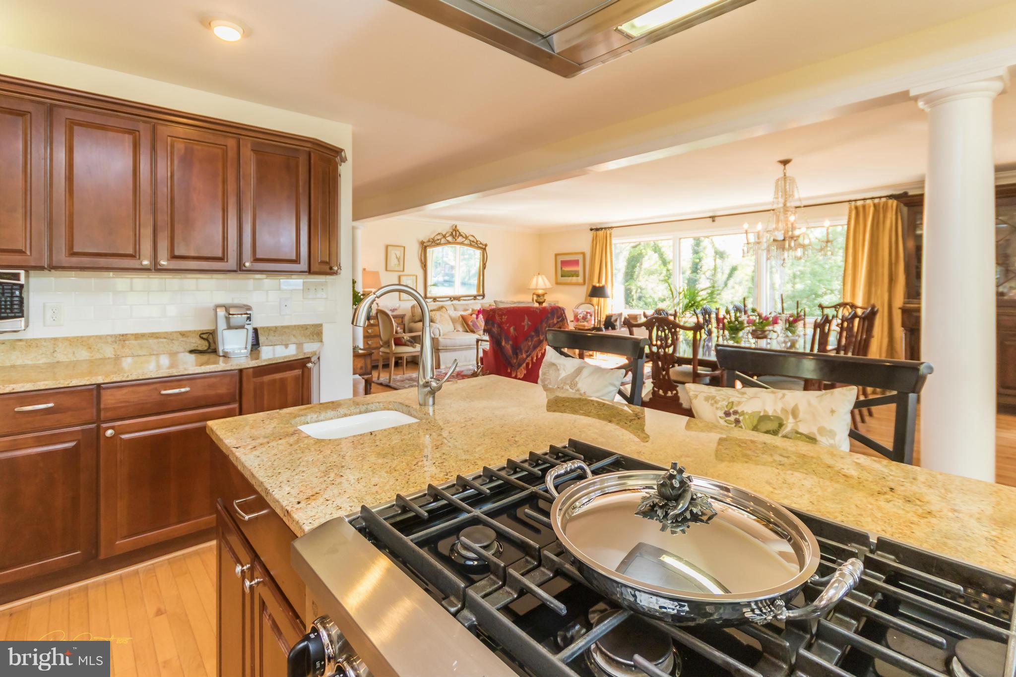 HIDDEN POINT - Residential