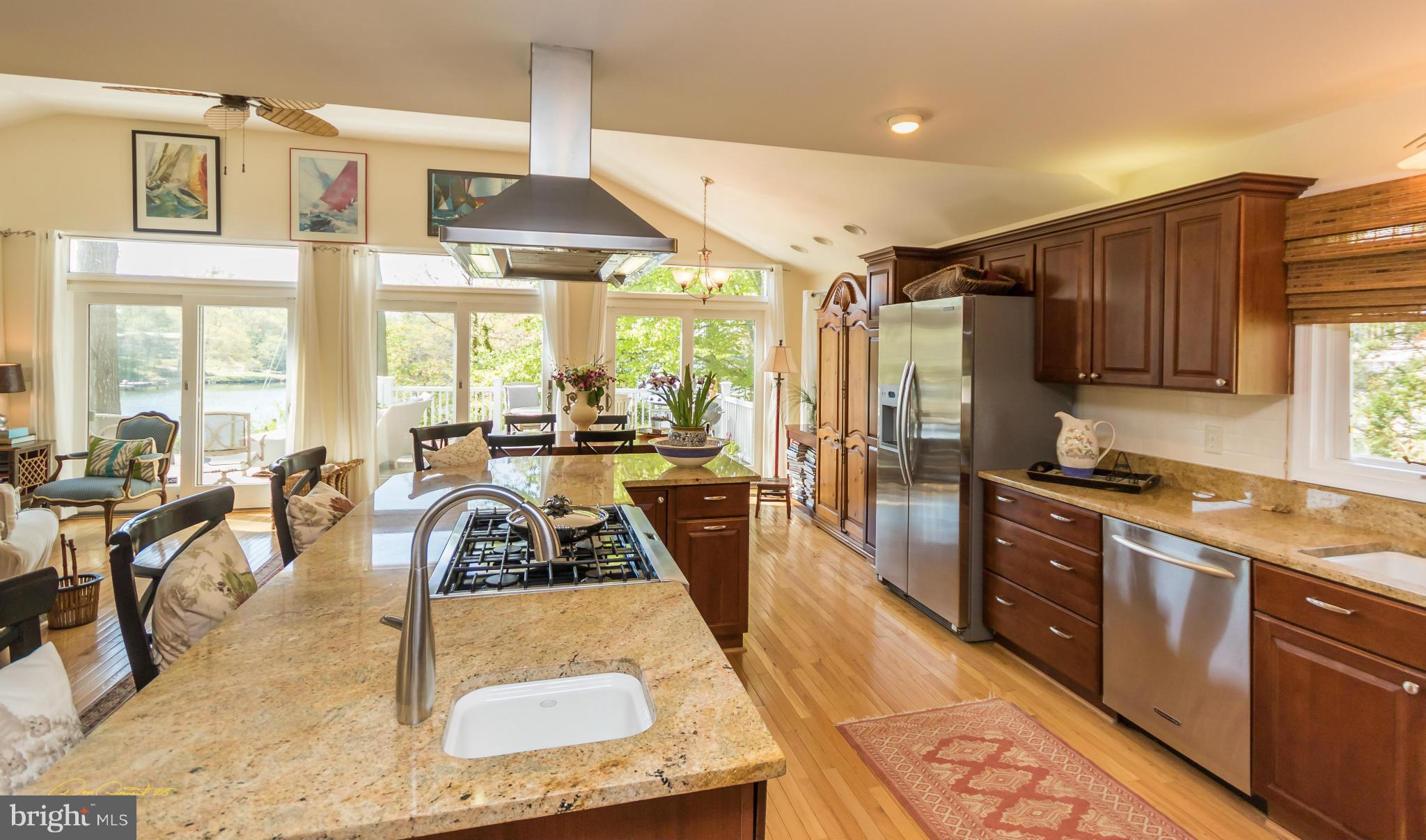 HIDDEN POINT - Residential