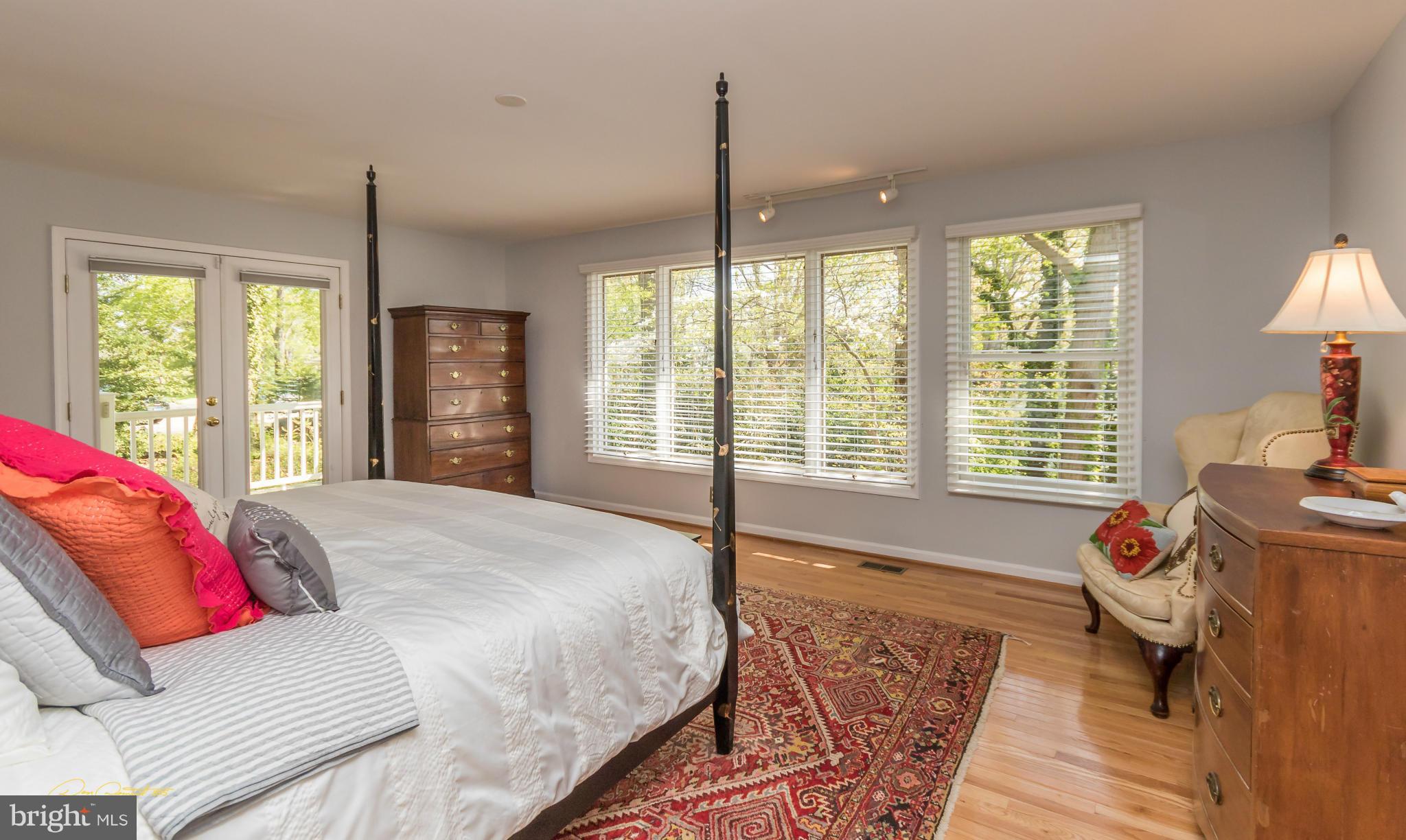 HIDDEN POINT - Residential