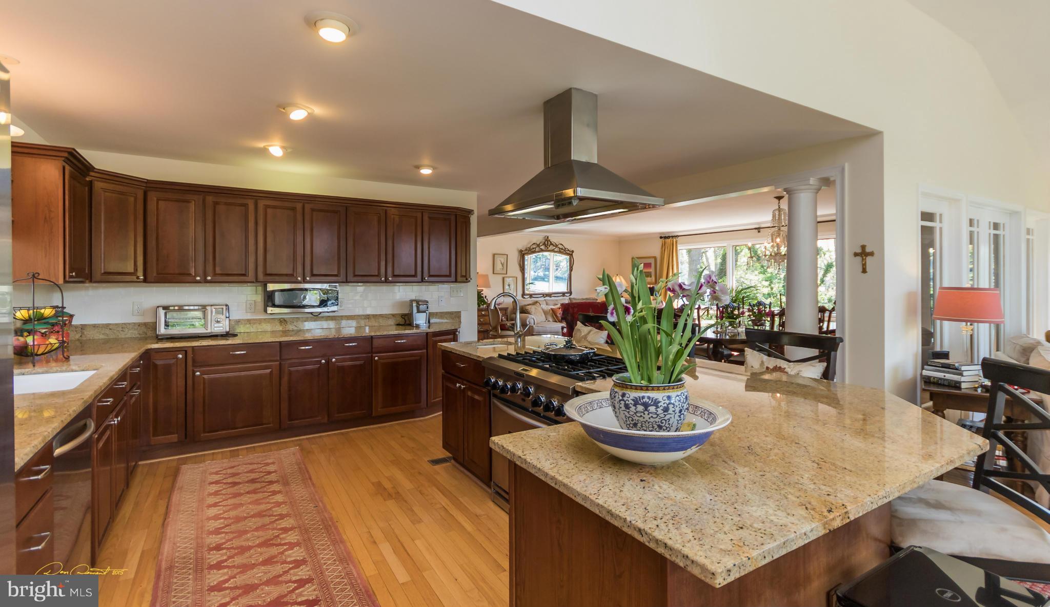 HIDDEN POINT - Residential