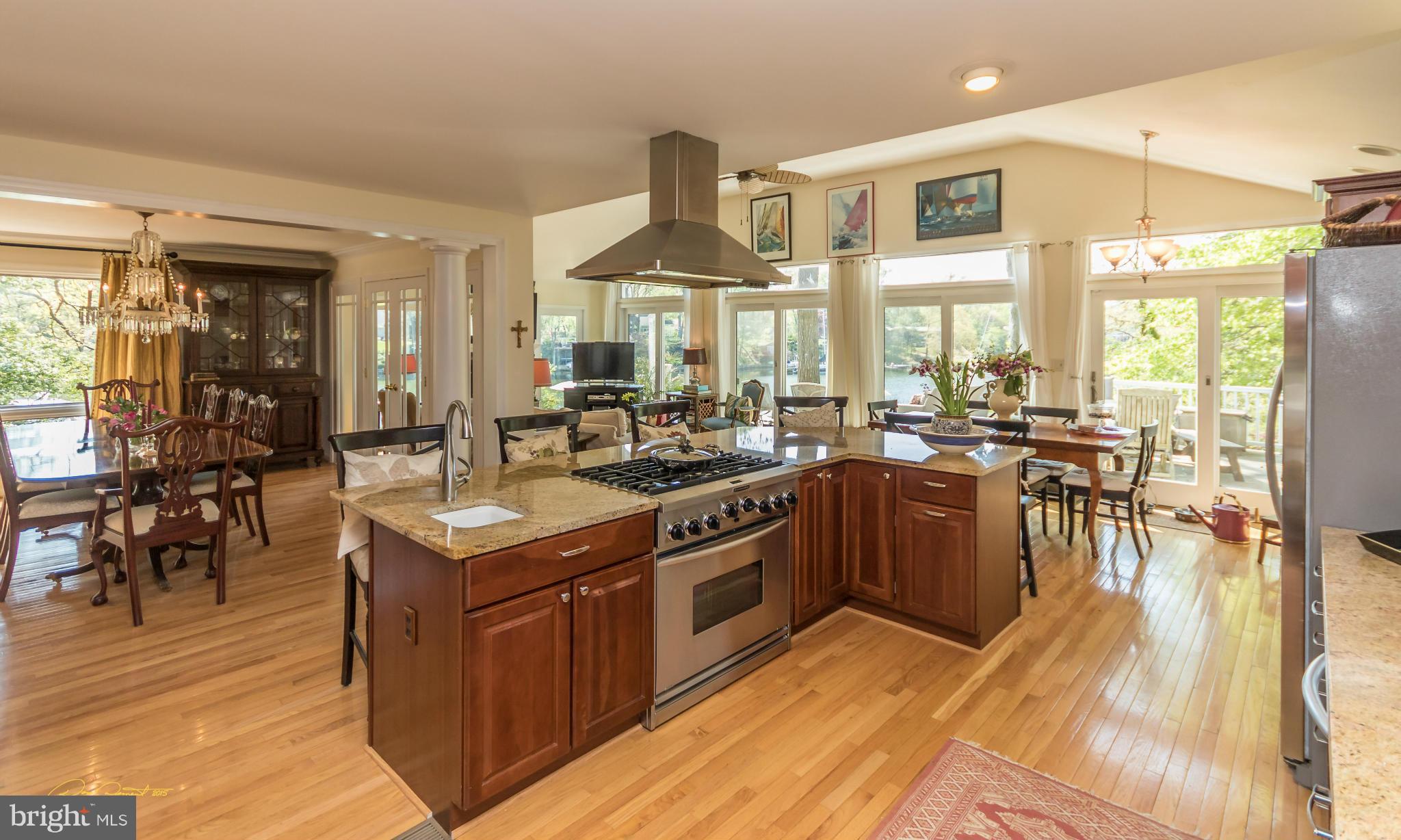 HIDDEN POINT - Residential