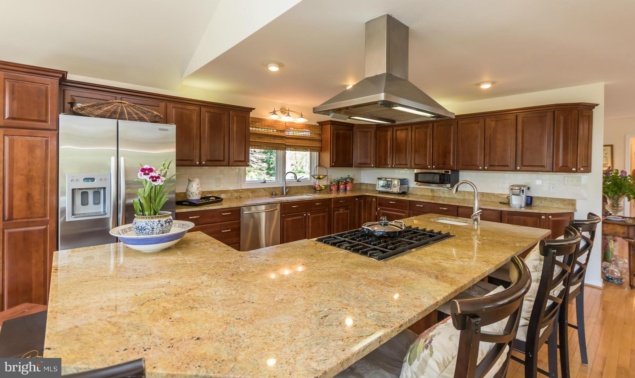 HIDDEN POINT - Residential