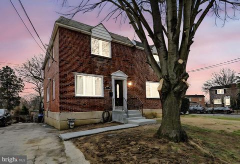 421 POPLAR STREET SHARON HILL PA 19079