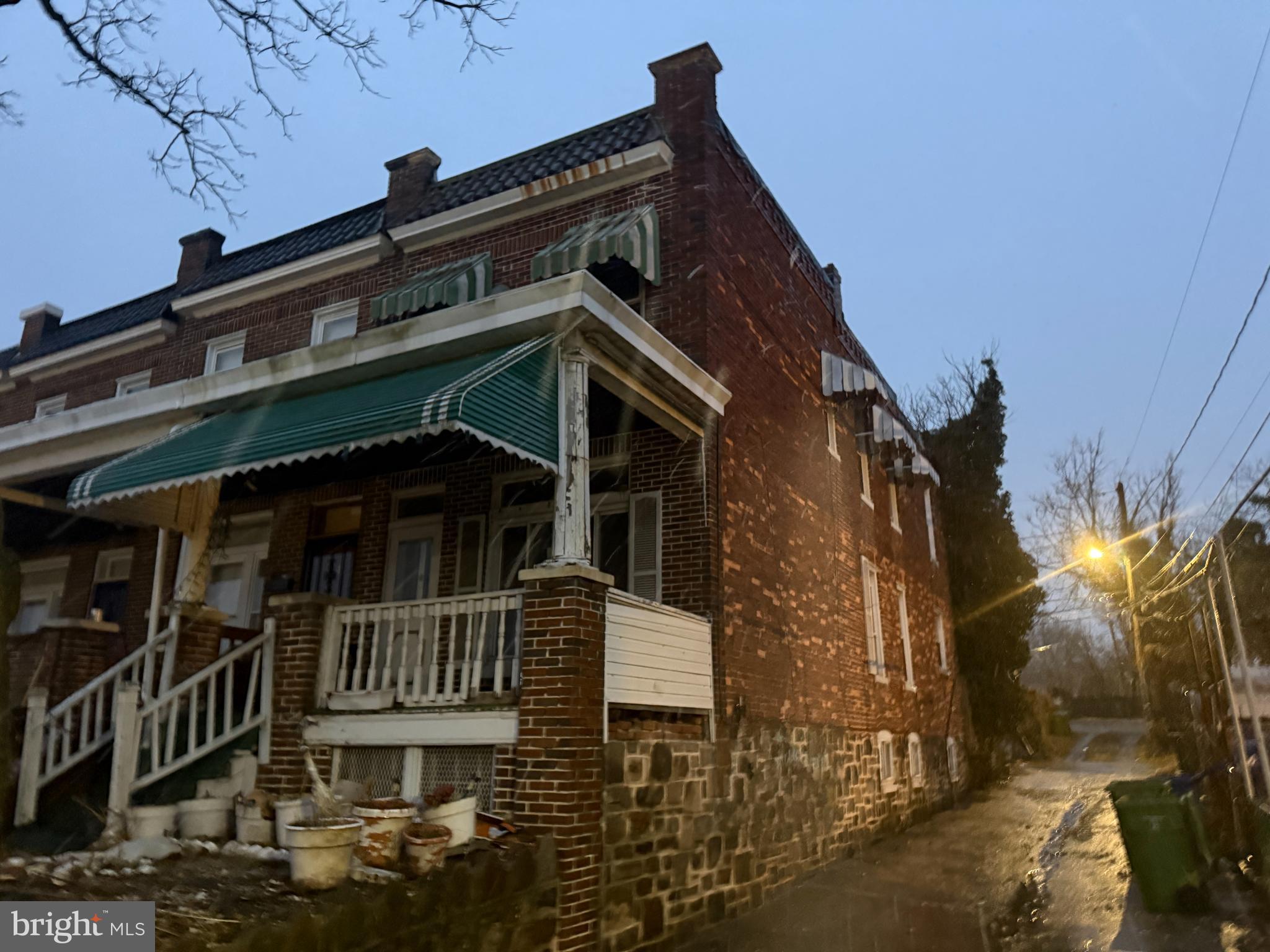 SAINT JOSEPHS - Residential