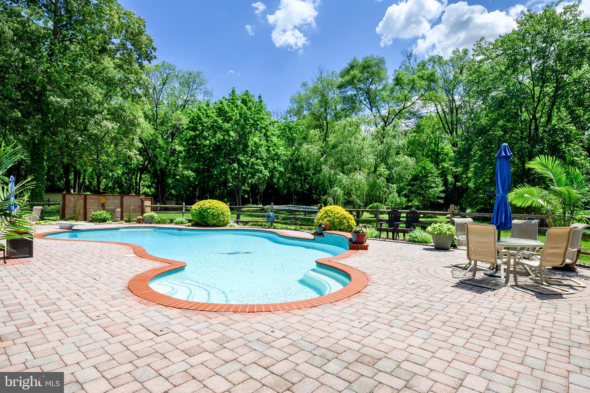 THE DALES - Residential