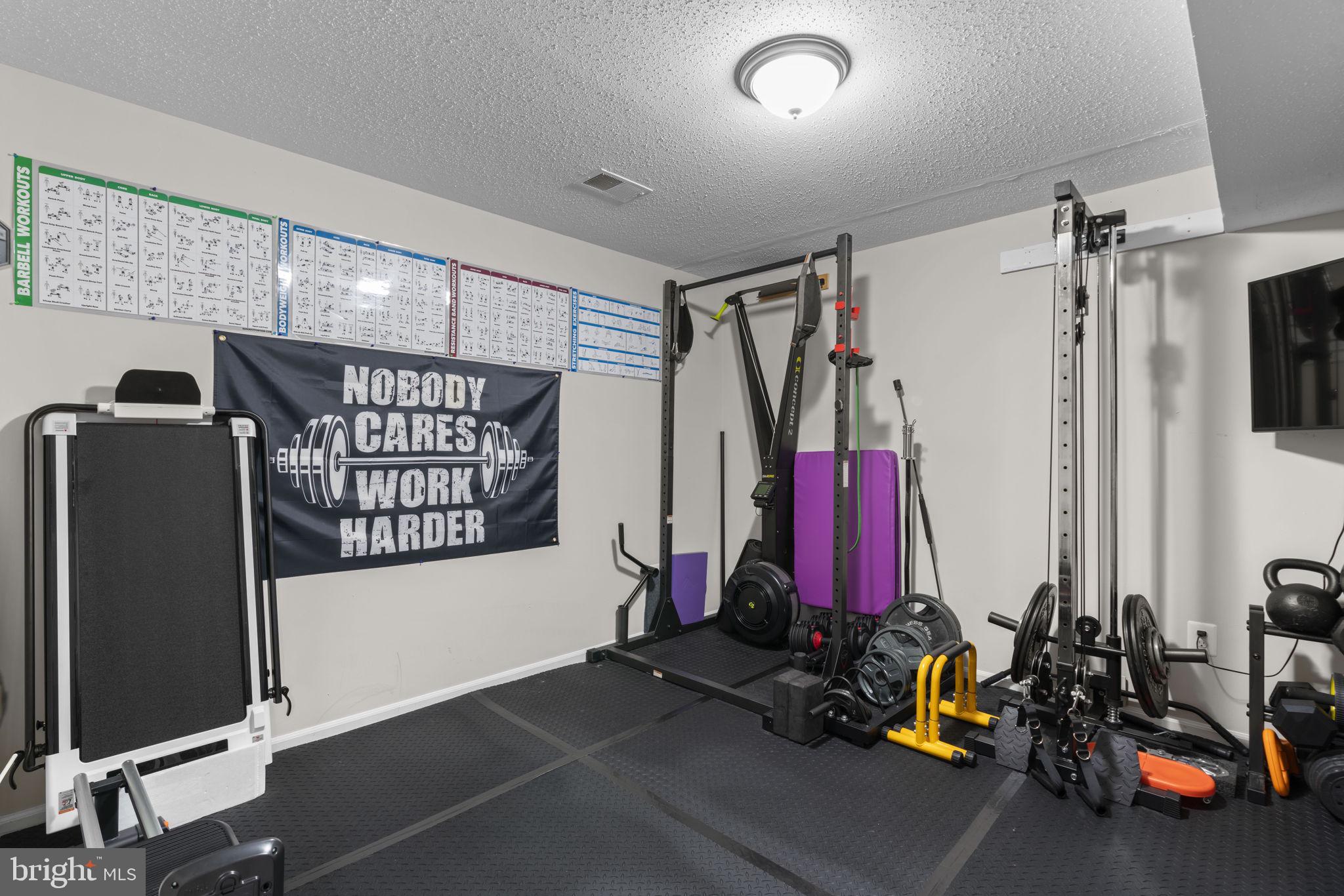 NOTTINGHAM VILLAGE - Residential