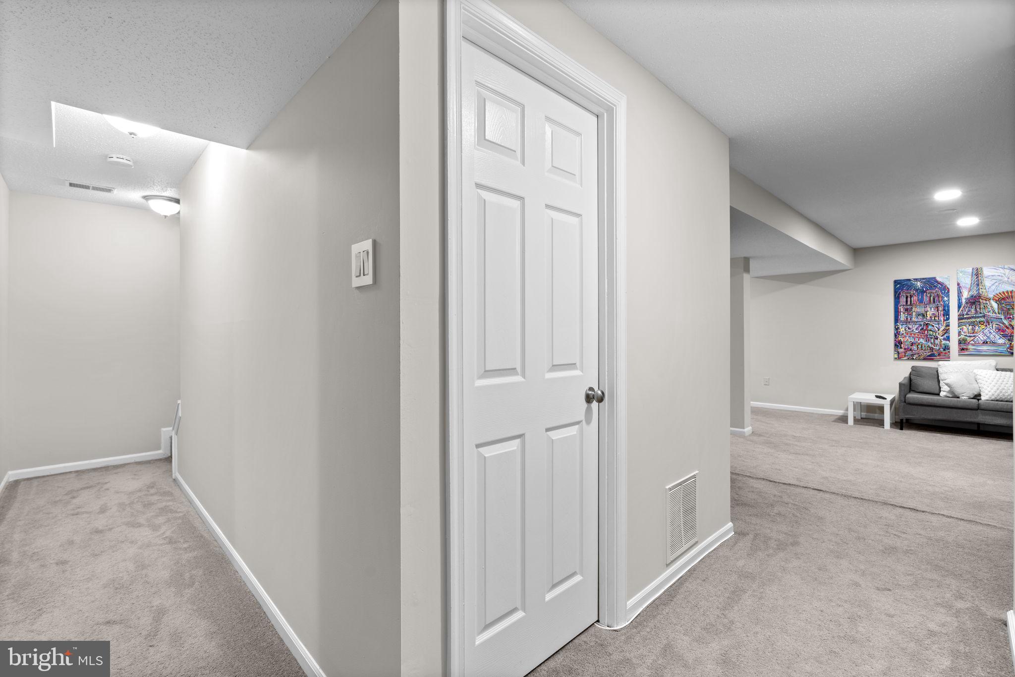 NOTTINGHAM VILLAGE - Residential