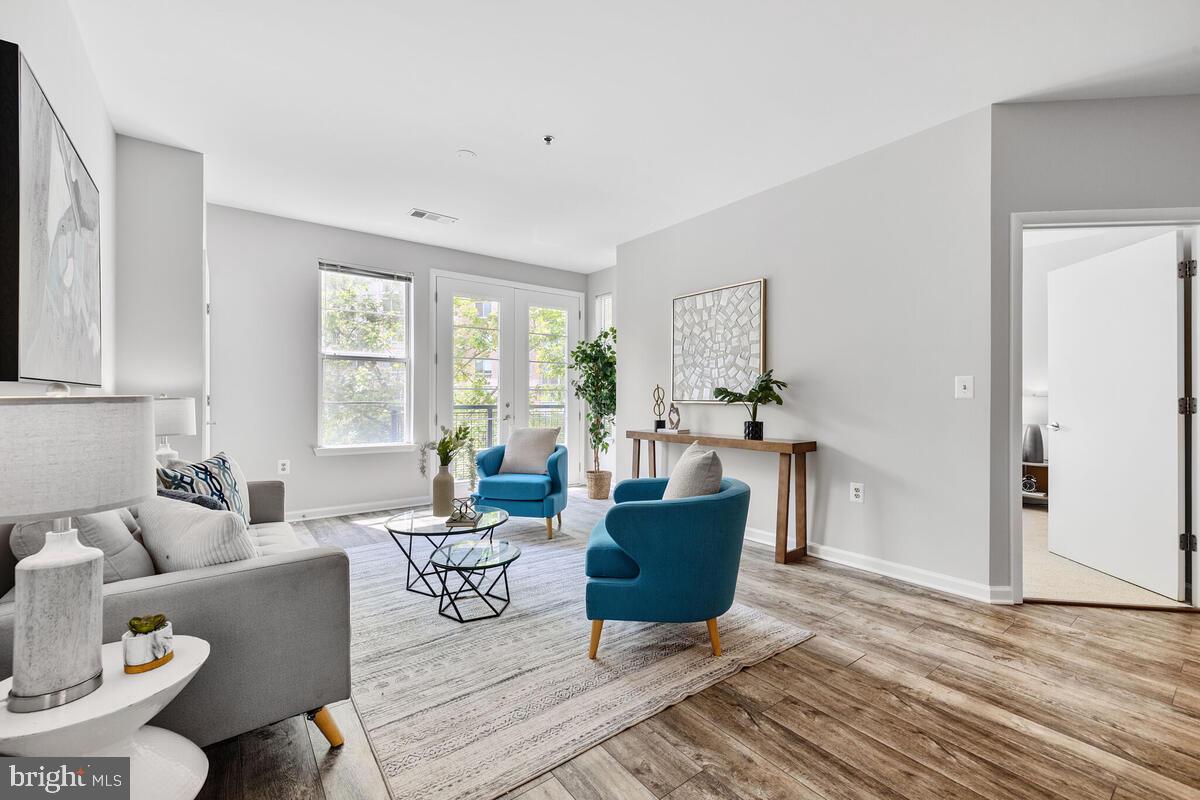 1201 E WEST HIGHWAY 208