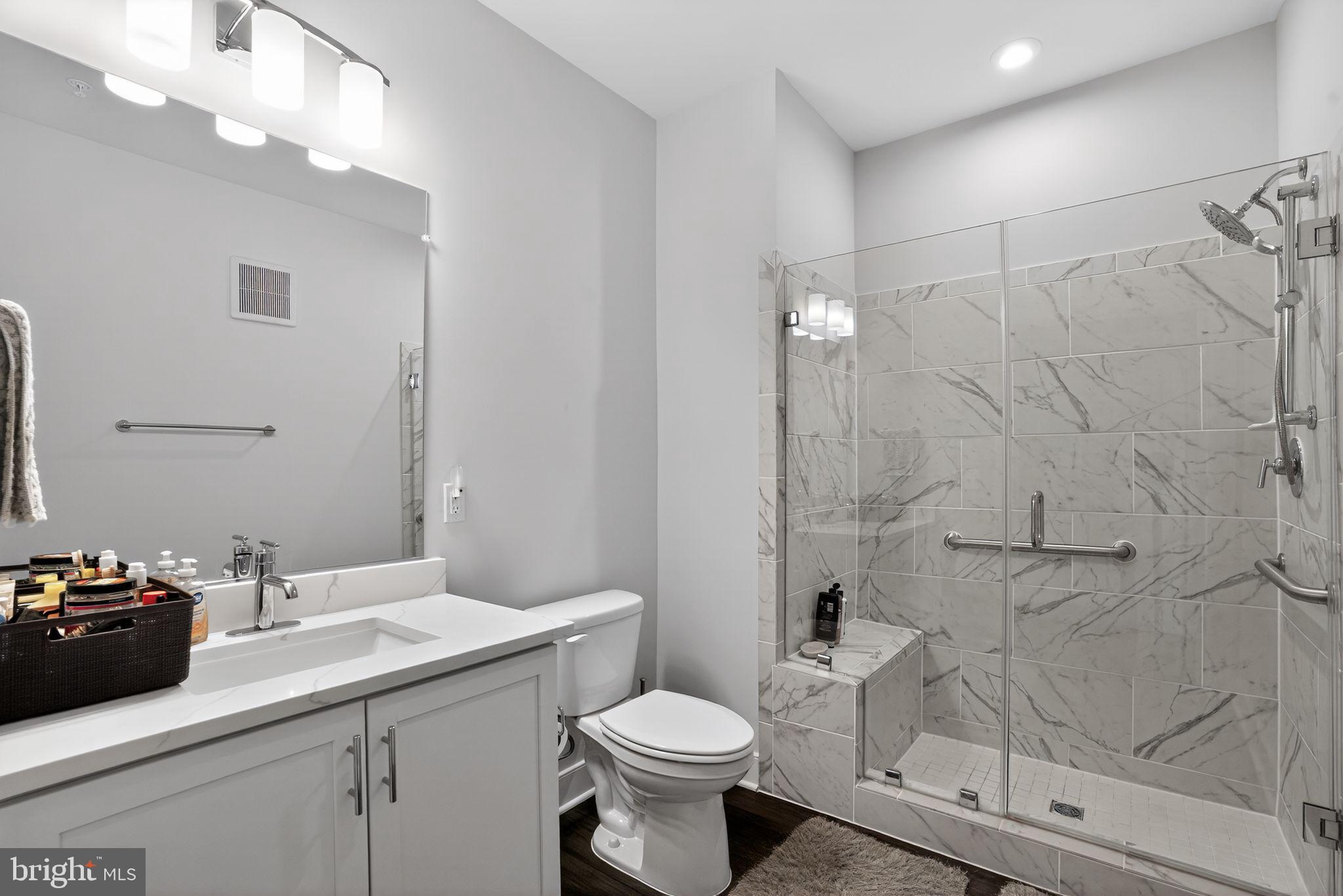 THE FLATS AT NATIONAL HARBOR - Residential