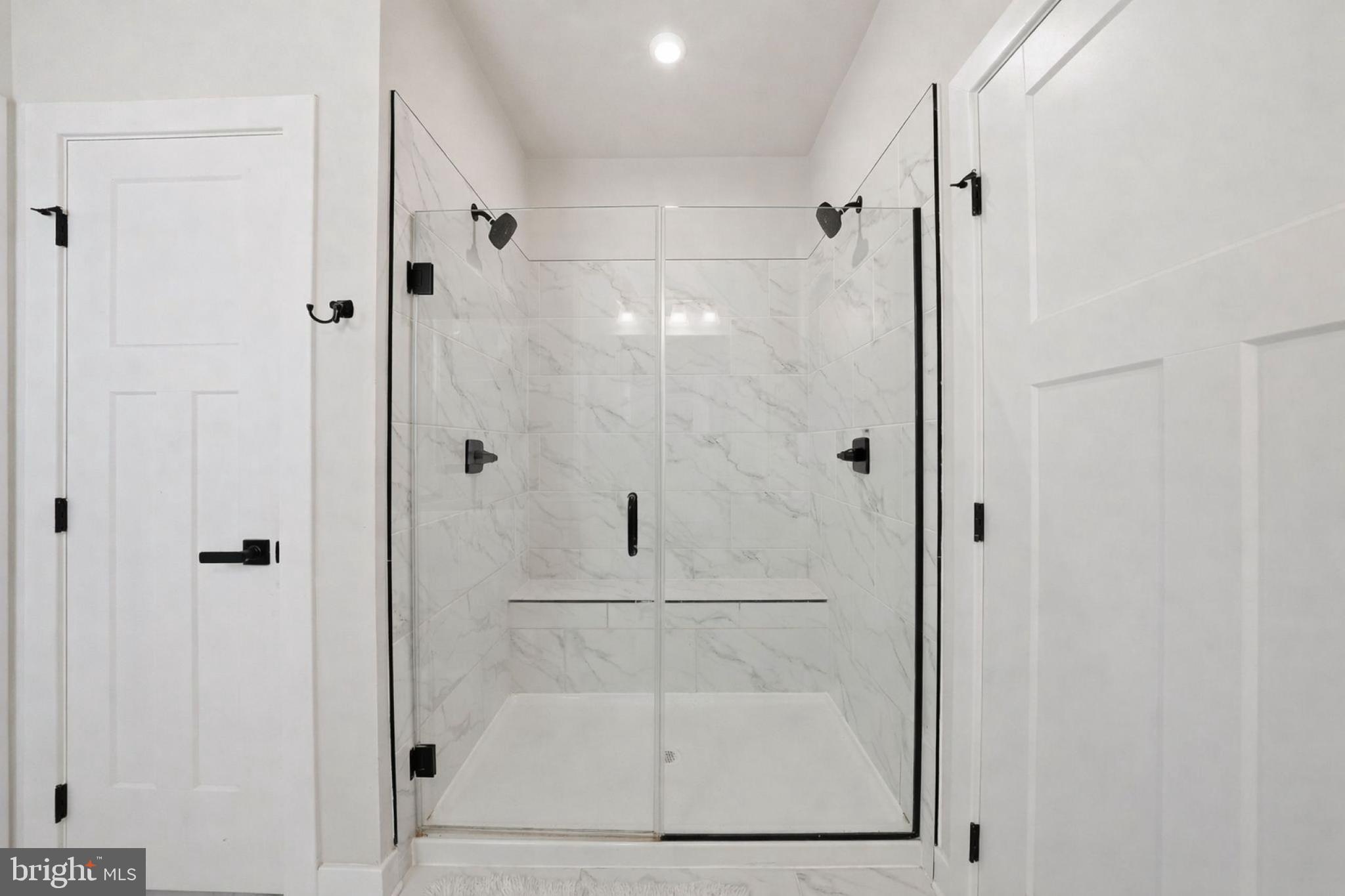 PERRY'S RETREAT - Residential