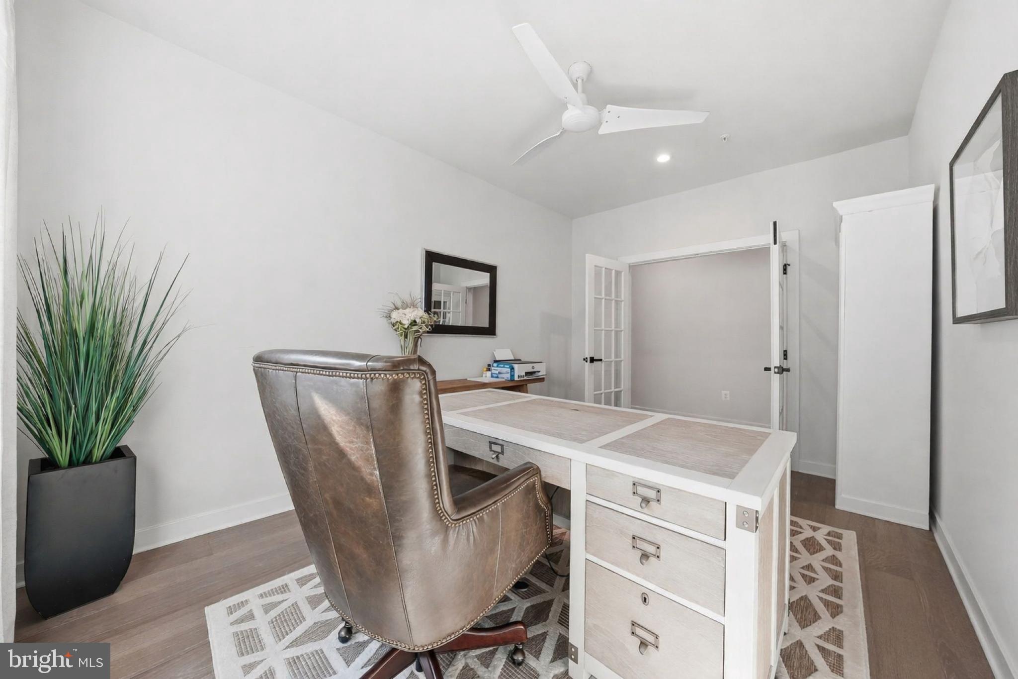 PERRY'S RETREAT - Residential