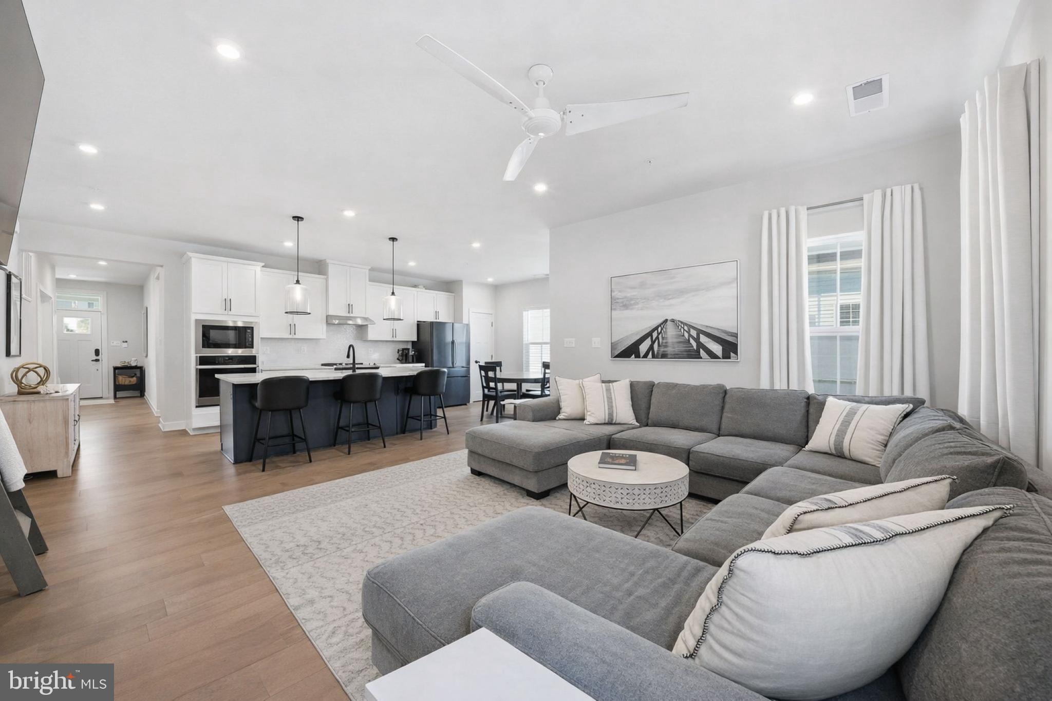 PERRY'S RETREAT - Residential