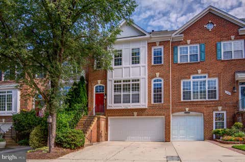 Photo of 1982 Logan Manor Drive, RESTON, VA 20190 (MLS # VAFX2323574)