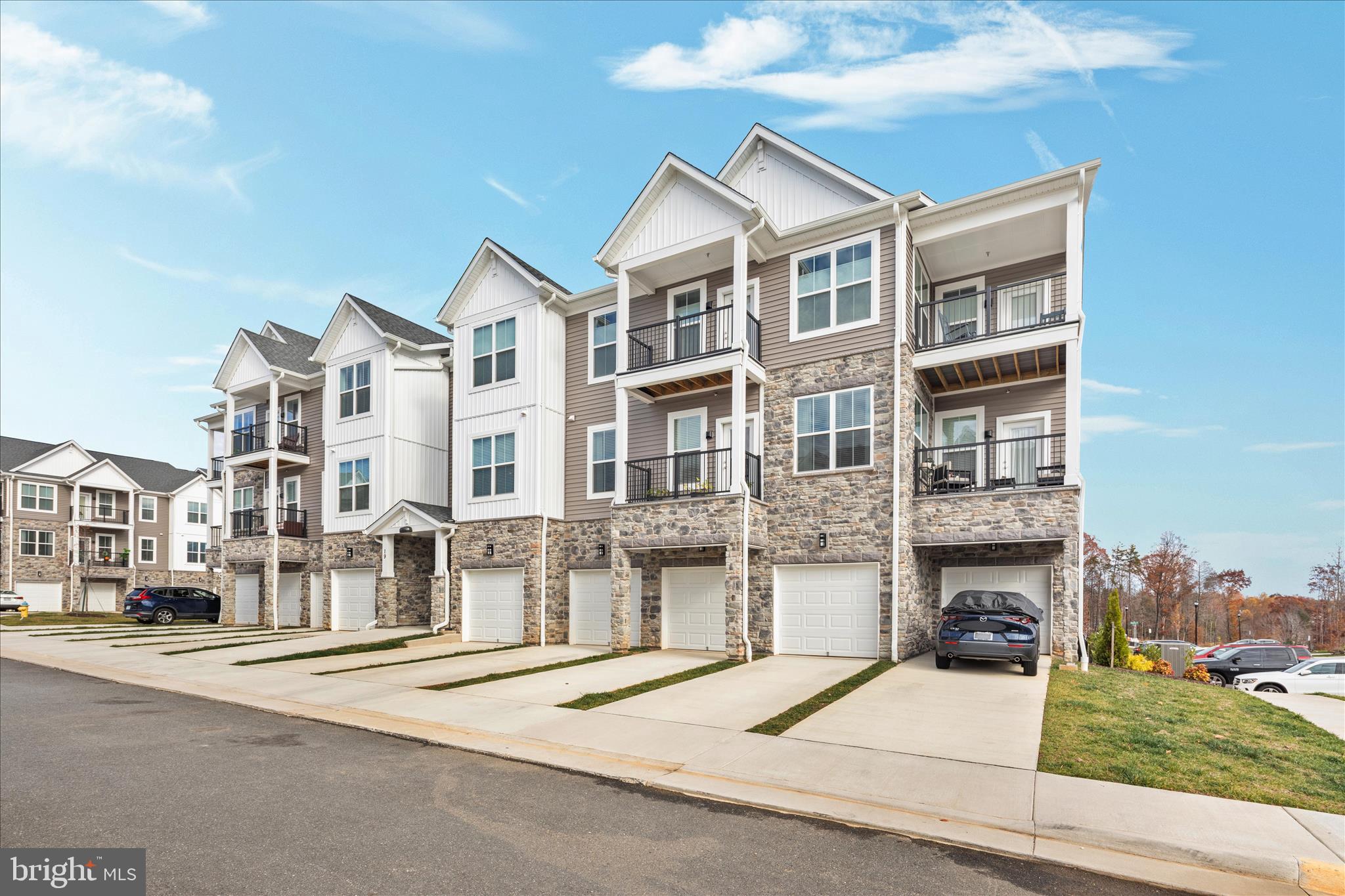 EMBREY MILL - Residential