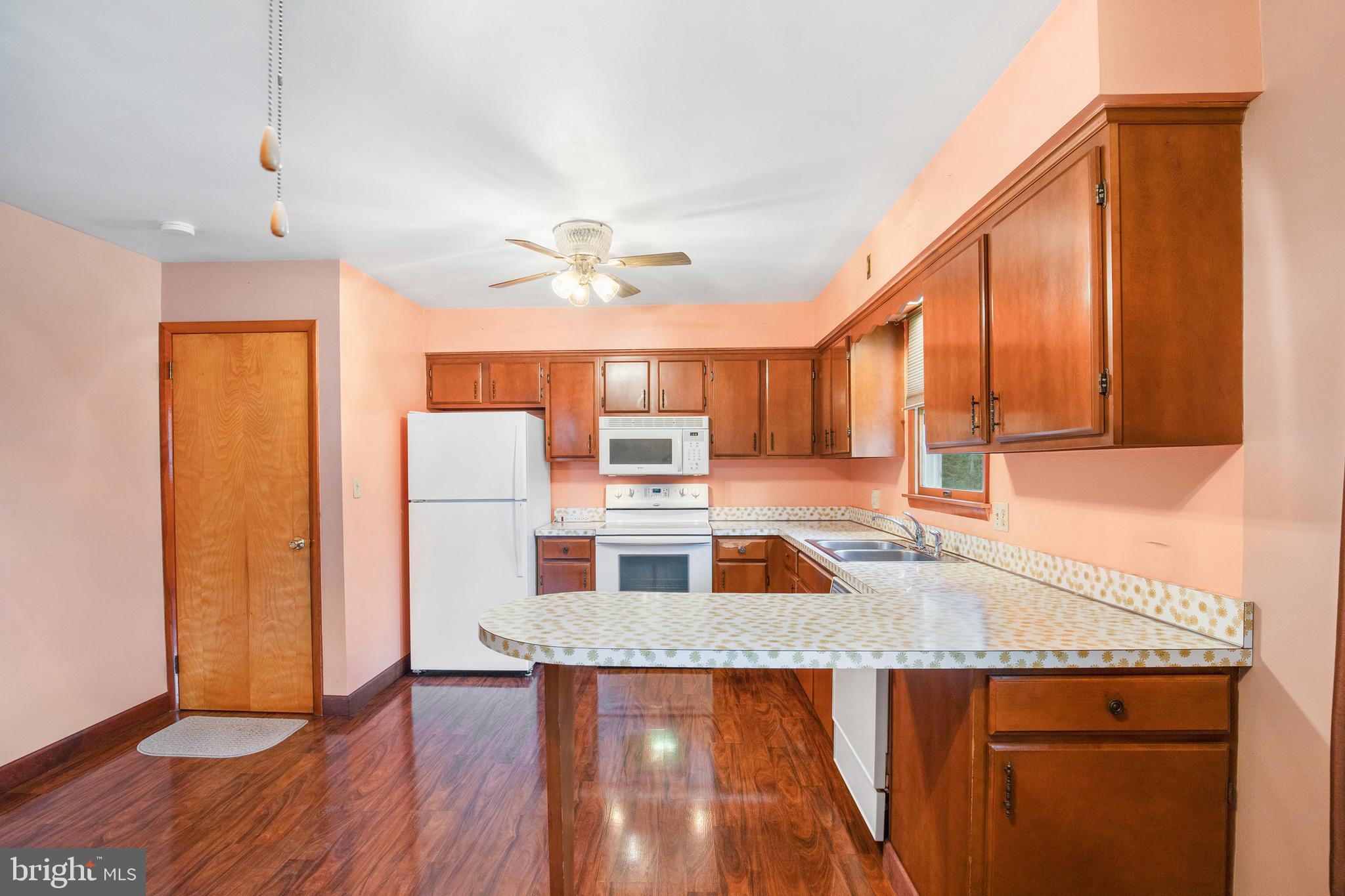 SUMMIT - Residential