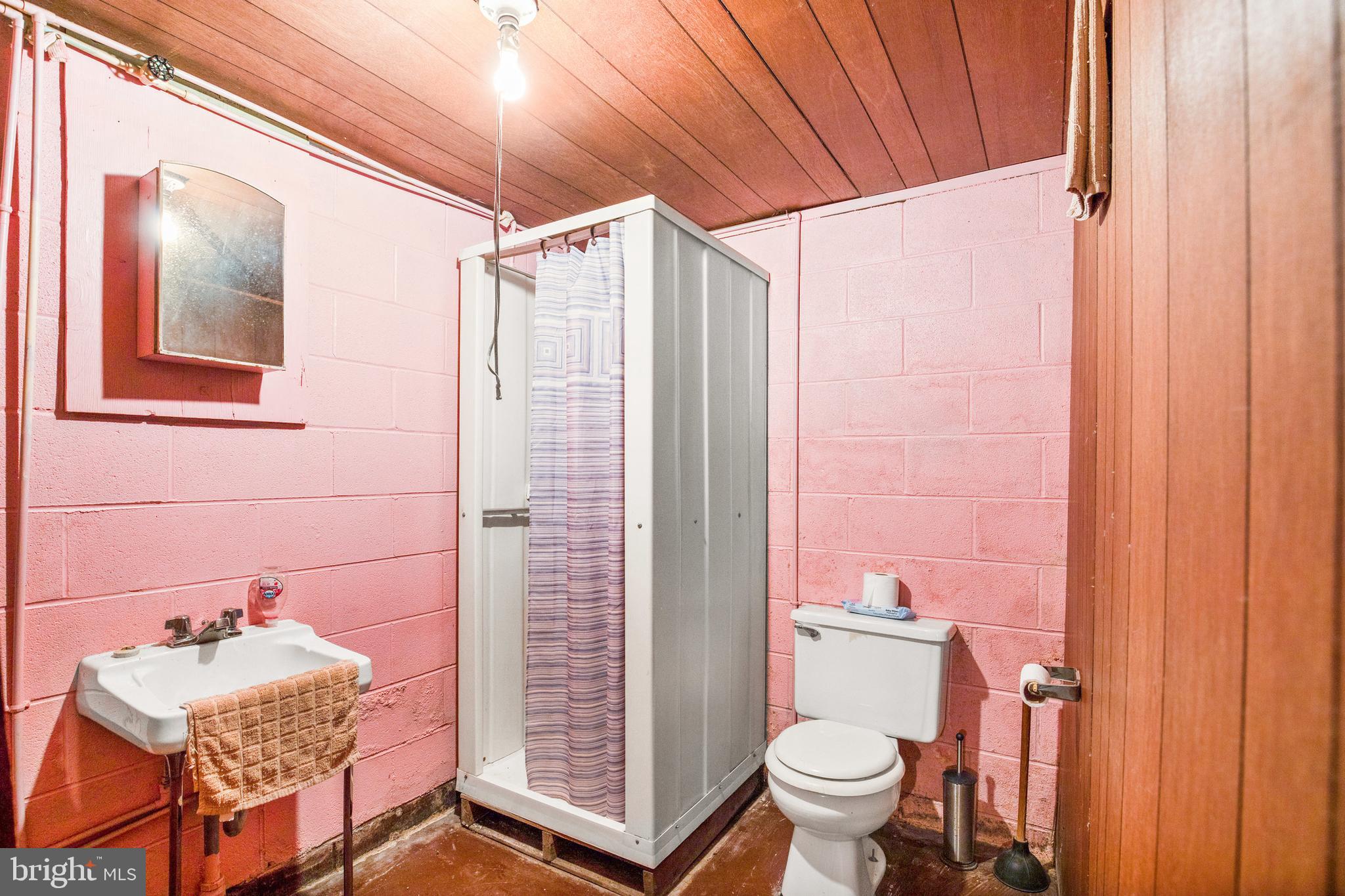 SUMMIT - Residential