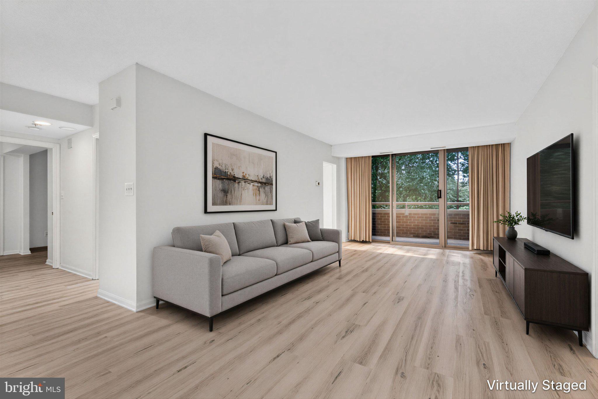 5802 NICHOLSON LANE 2-301