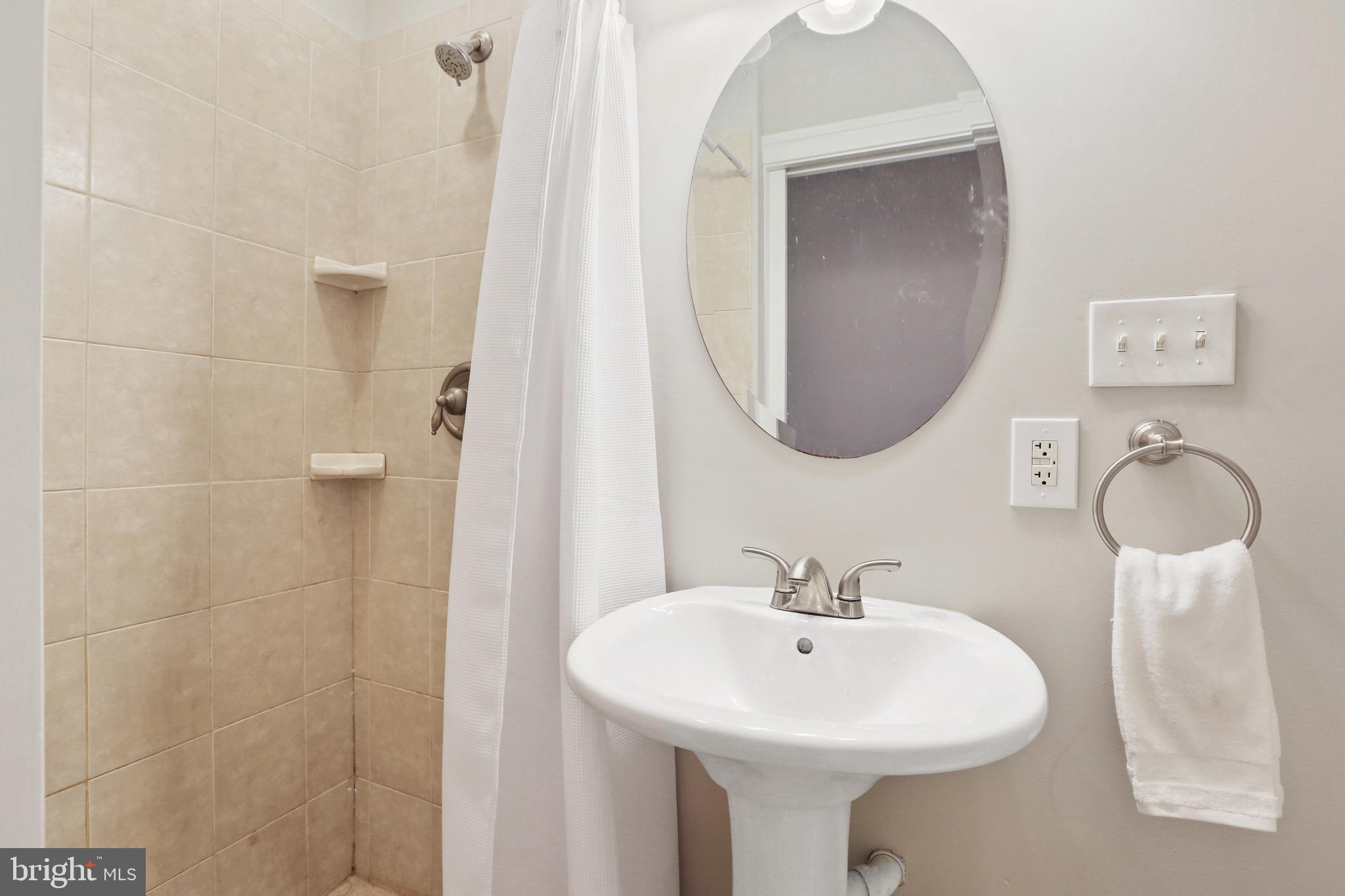 UPPER FELLS POINT - Residential