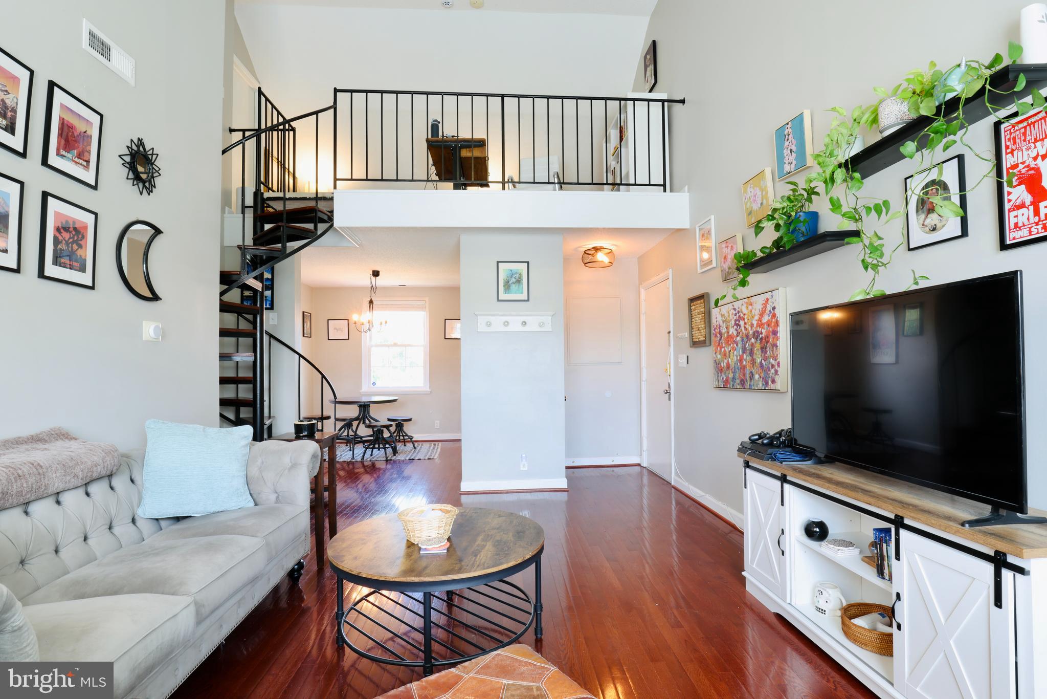 4627 36TH STREET S B1