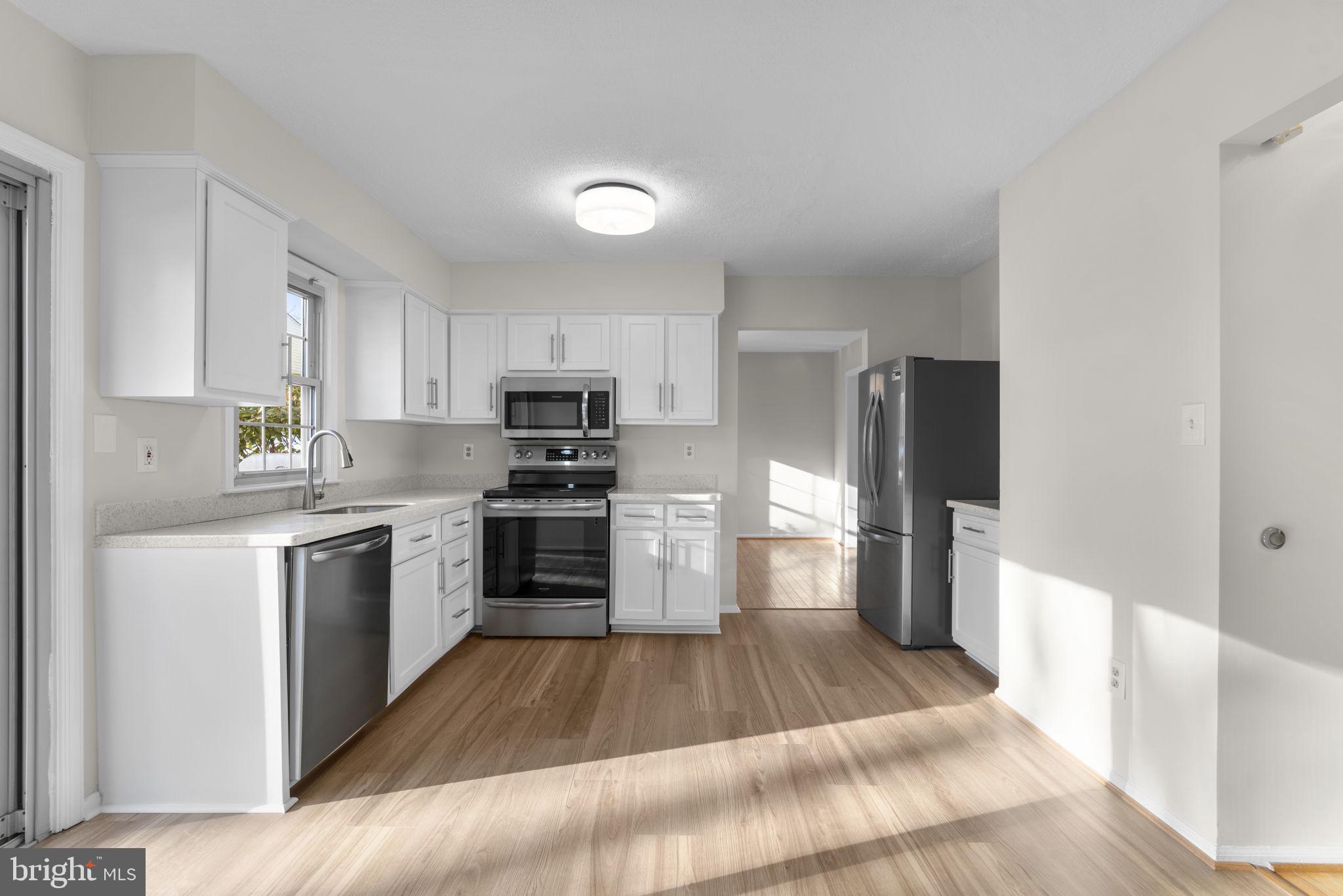 LONG REACH - Residential