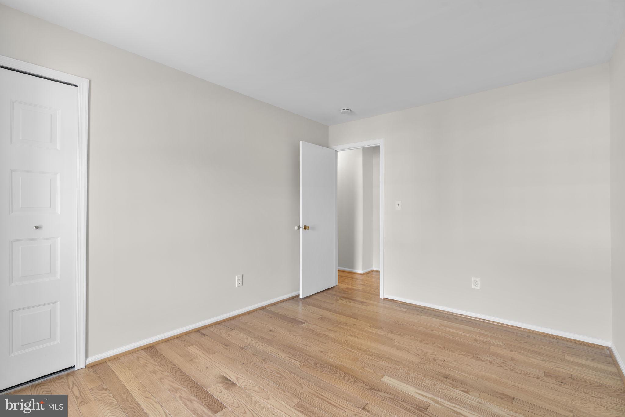 LONG REACH - Residential