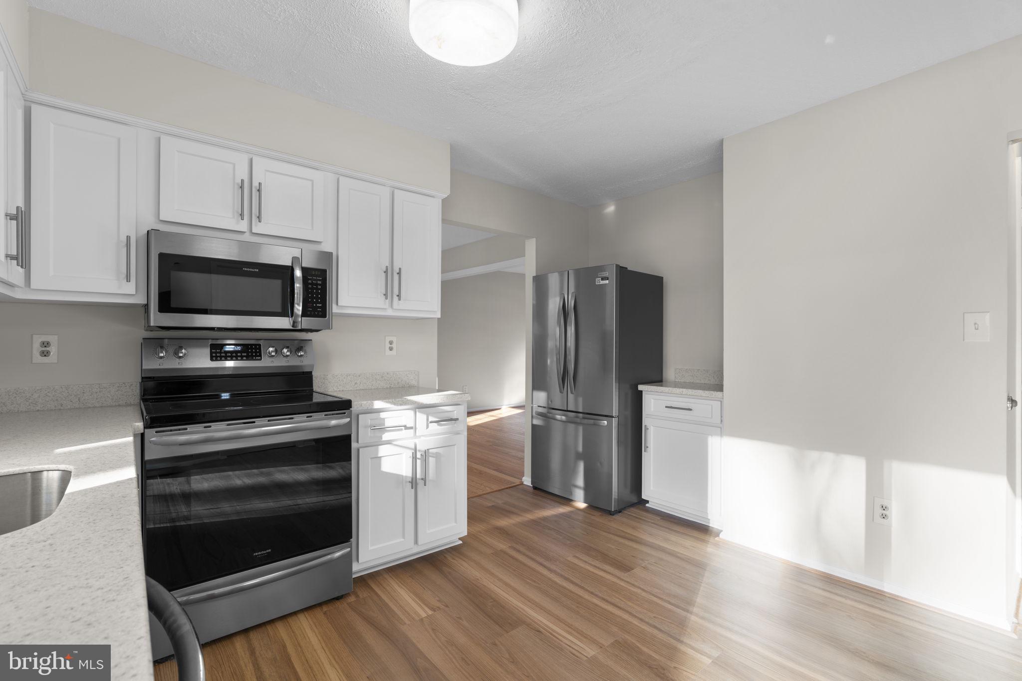 LONG REACH - Residential