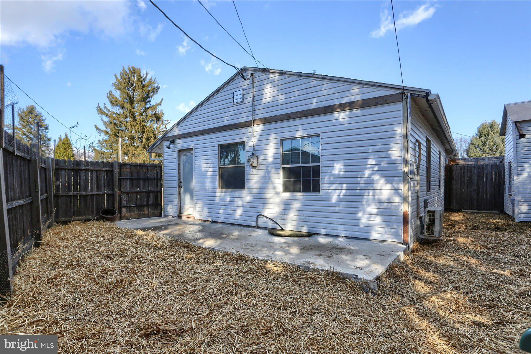 HEISHMAN GARDENS - Residential