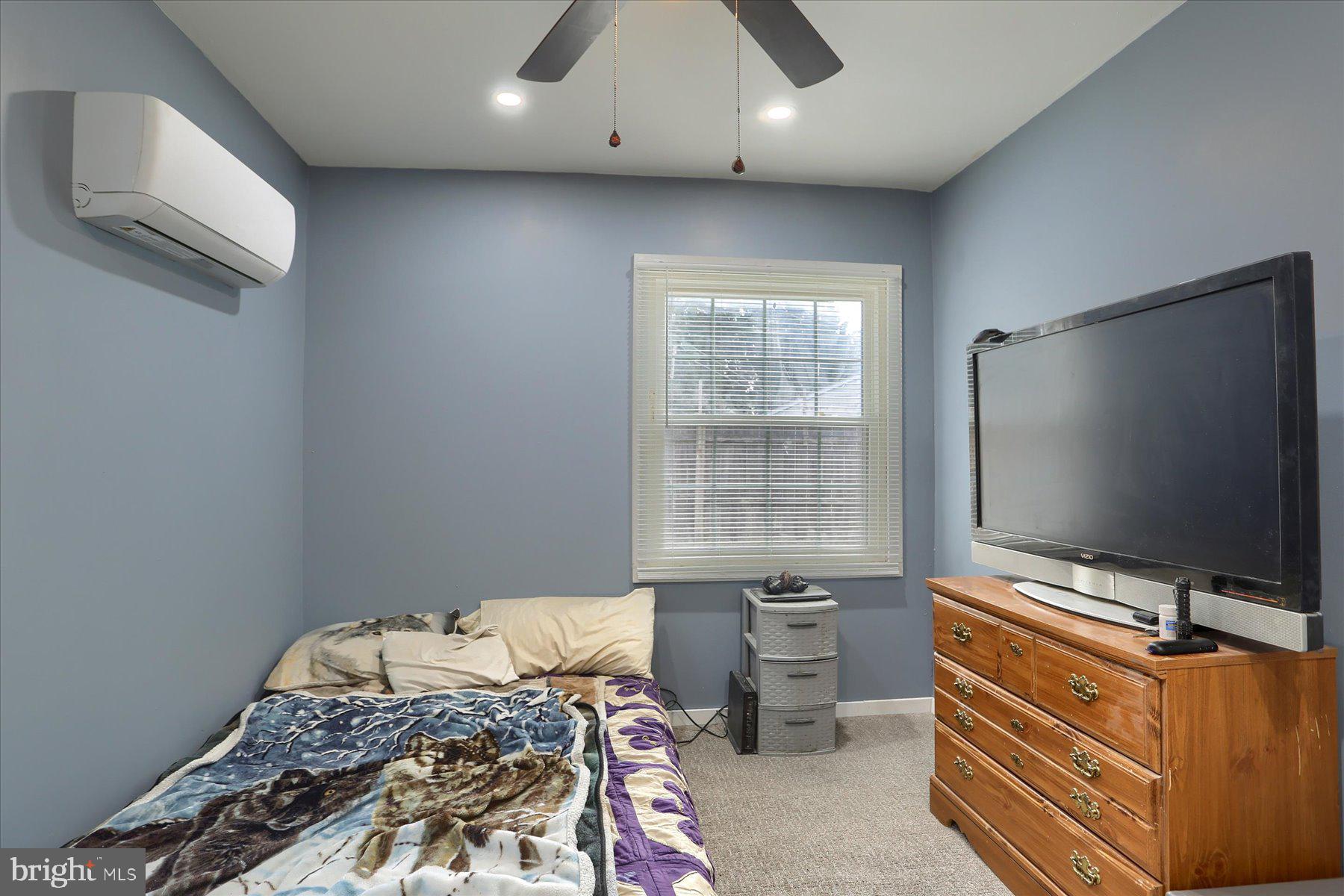 HEISHMAN GARDENS - Residential