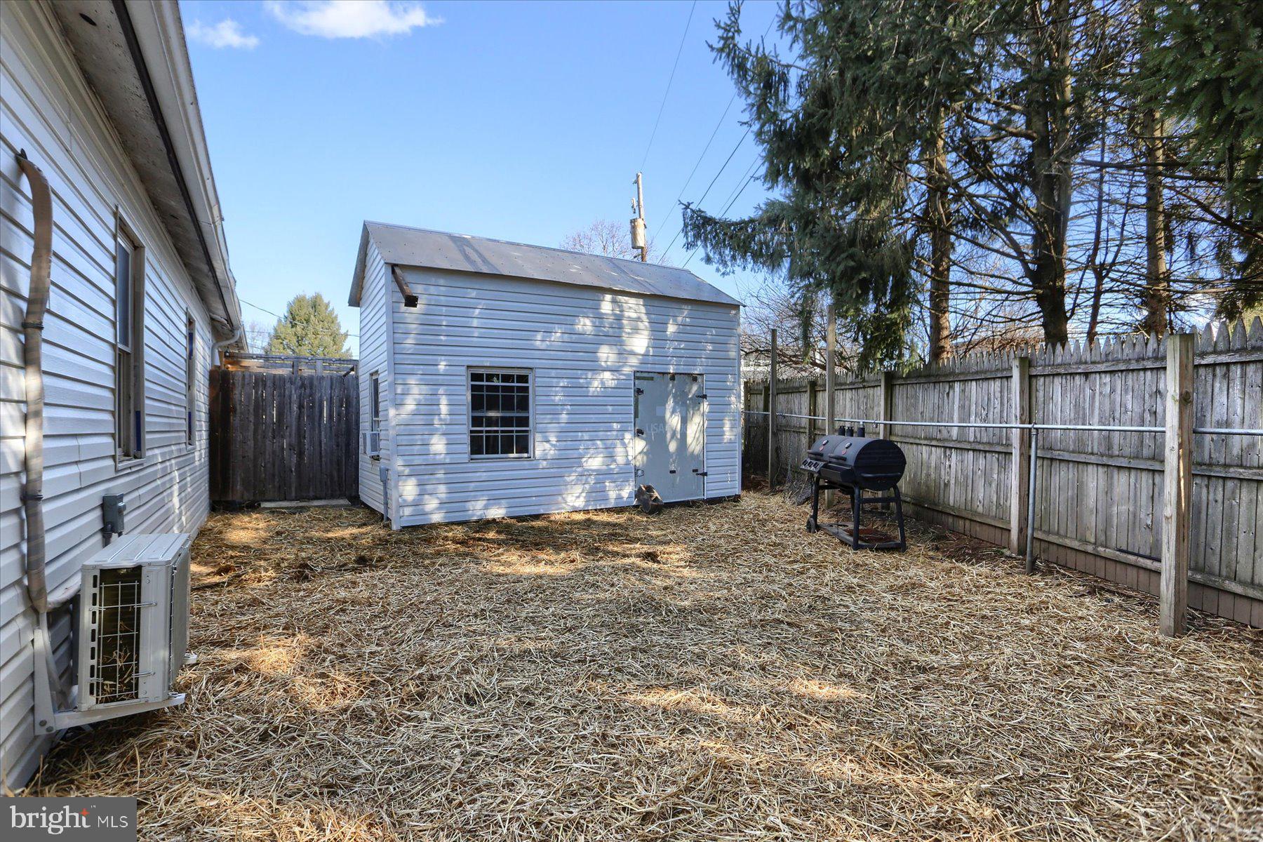 HEISHMAN GARDENS - Residential