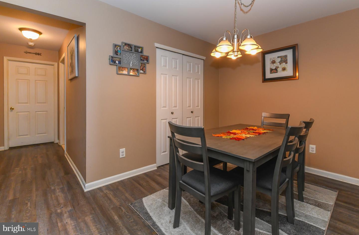 1433 TRISTRAM CIRCLE