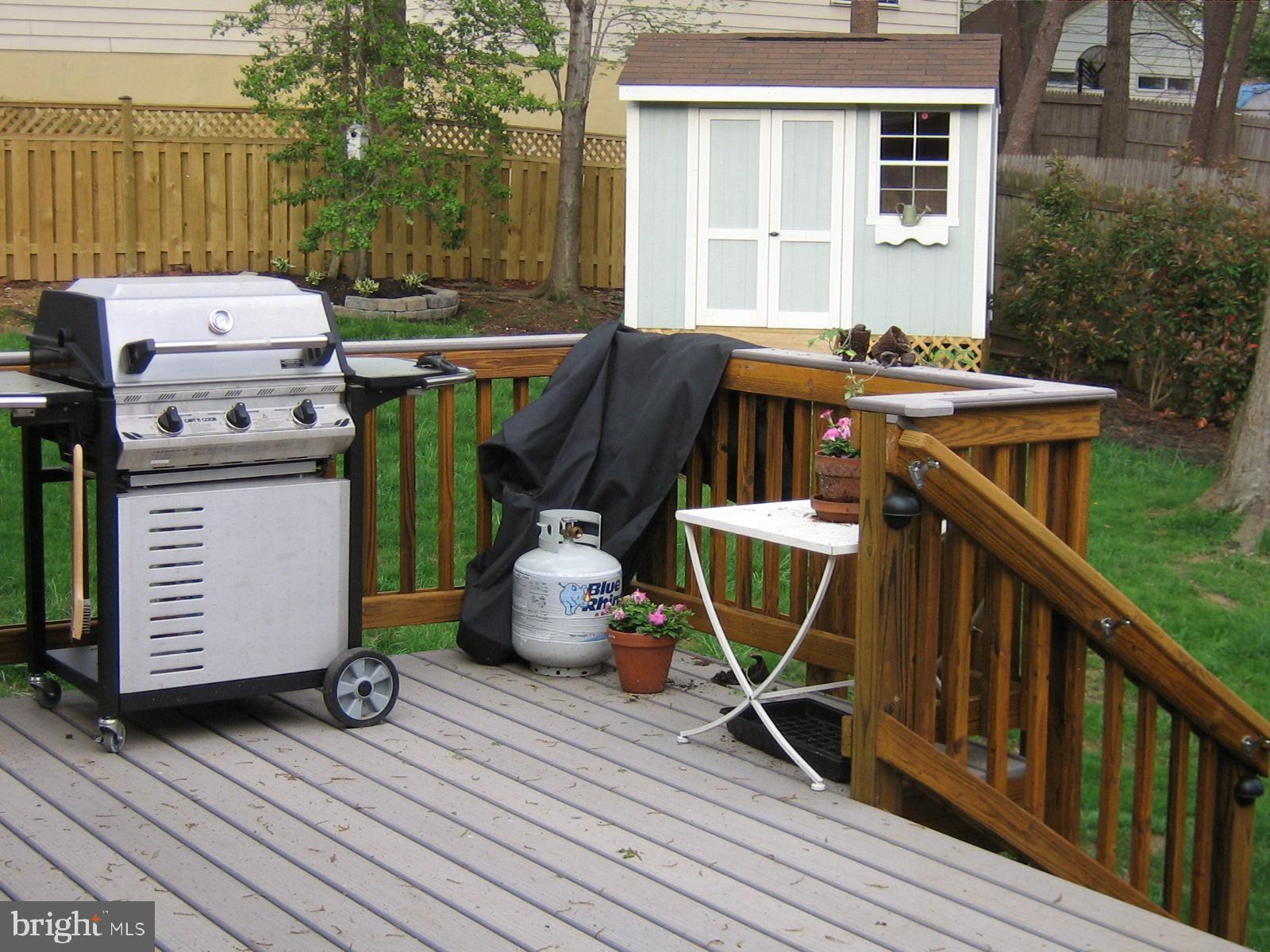 WILTON WOODS - Residential Lease