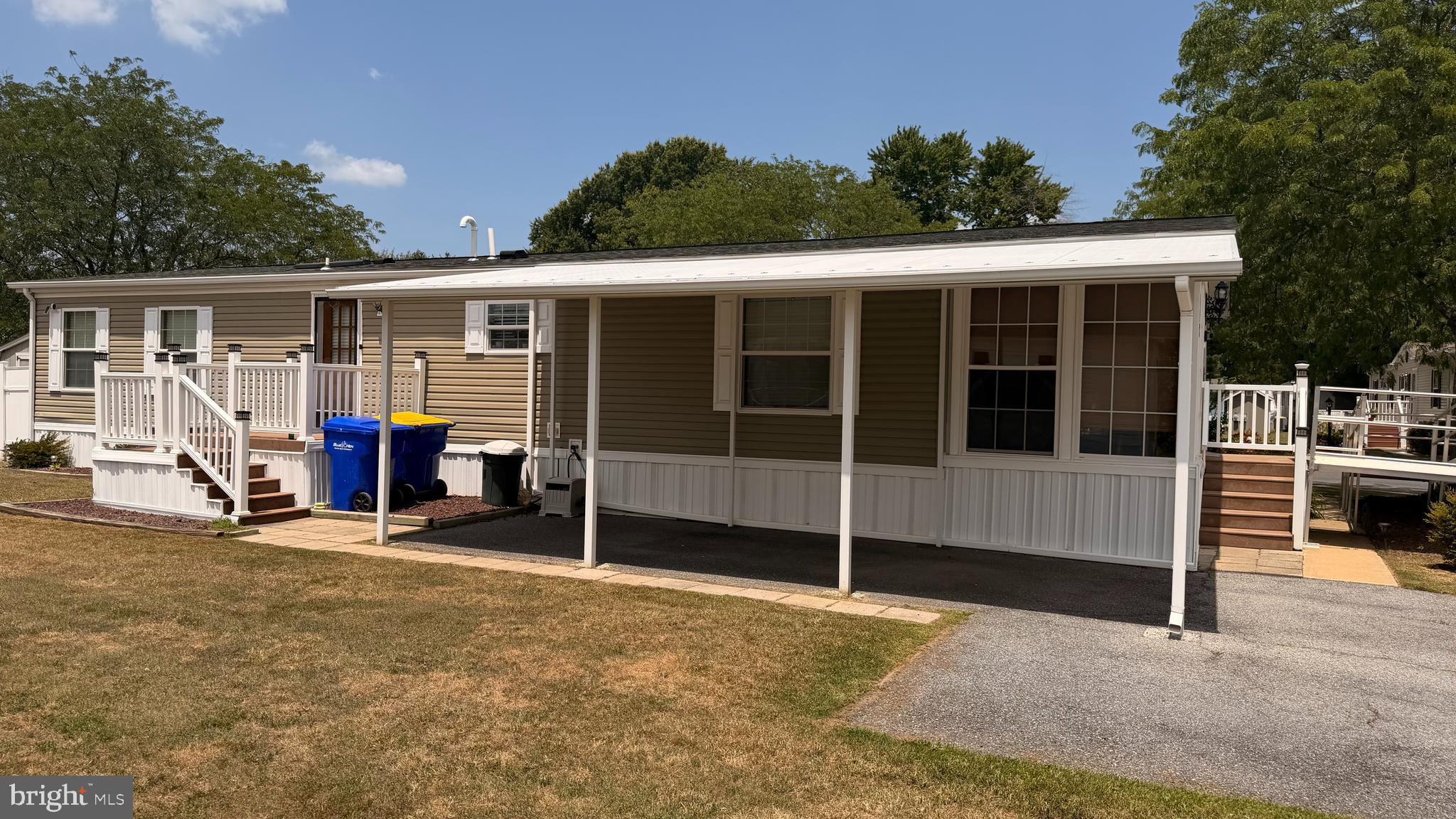 112 SKYLINE LOCUST DRIVE 112