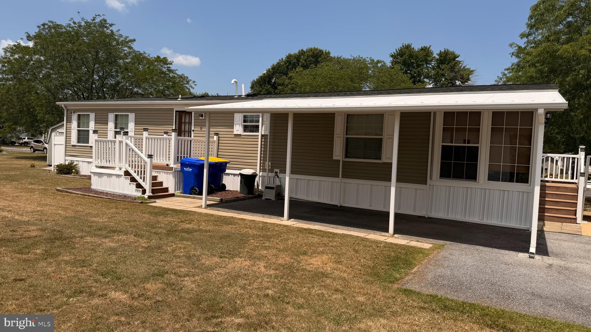 112 SKYLINE LOCUST DRIVE 112