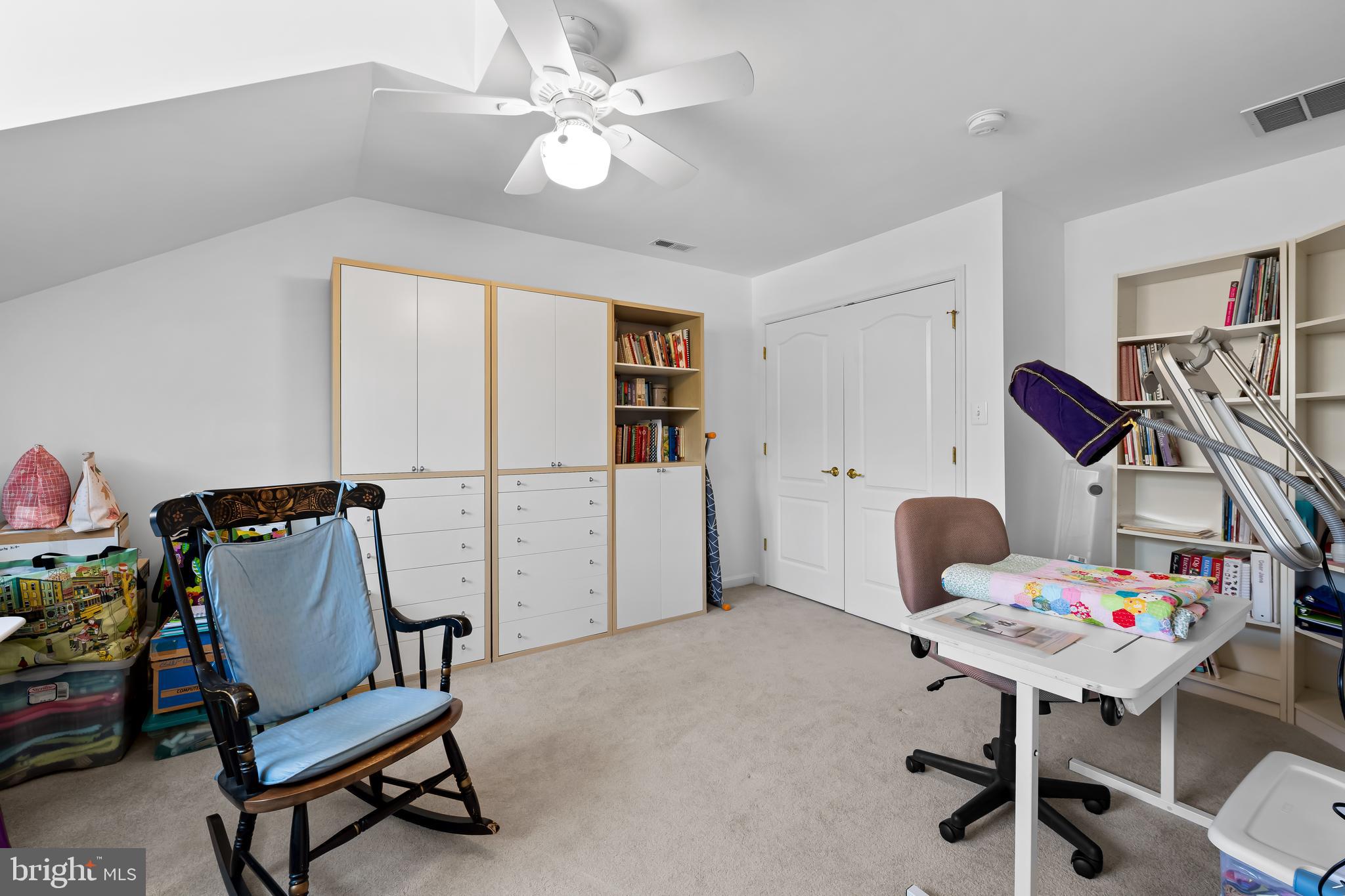 ROCKAWAY BEACH - Residential