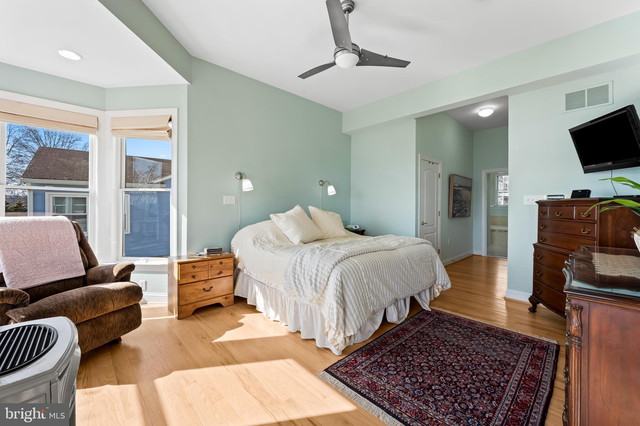 ROCKAWAY BEACH - Residential