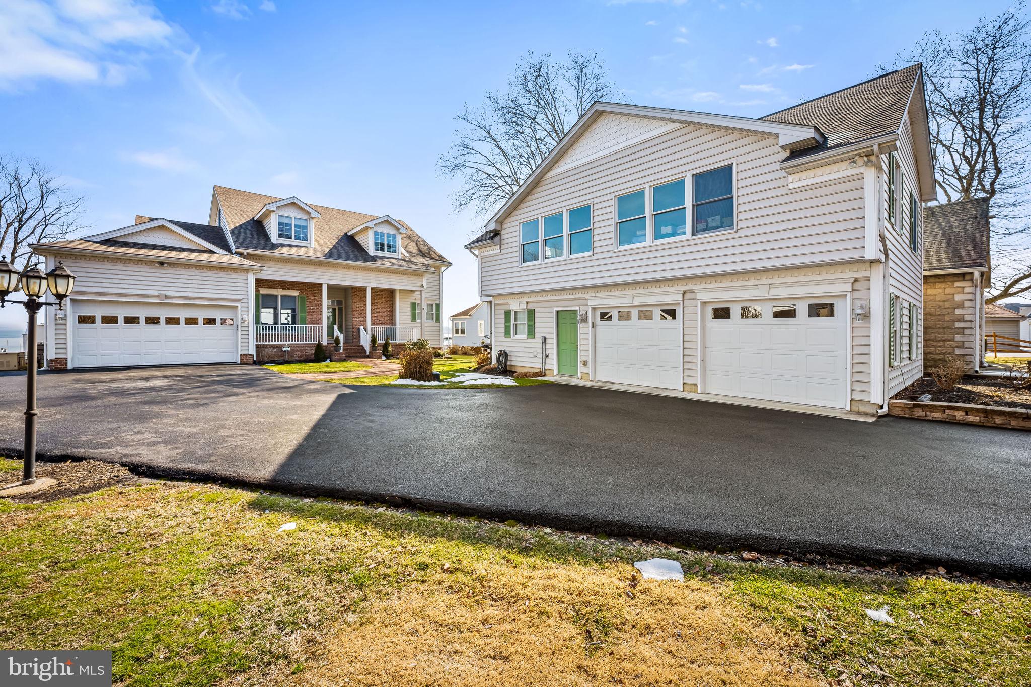 ROCKAWAY BEACH - Residential