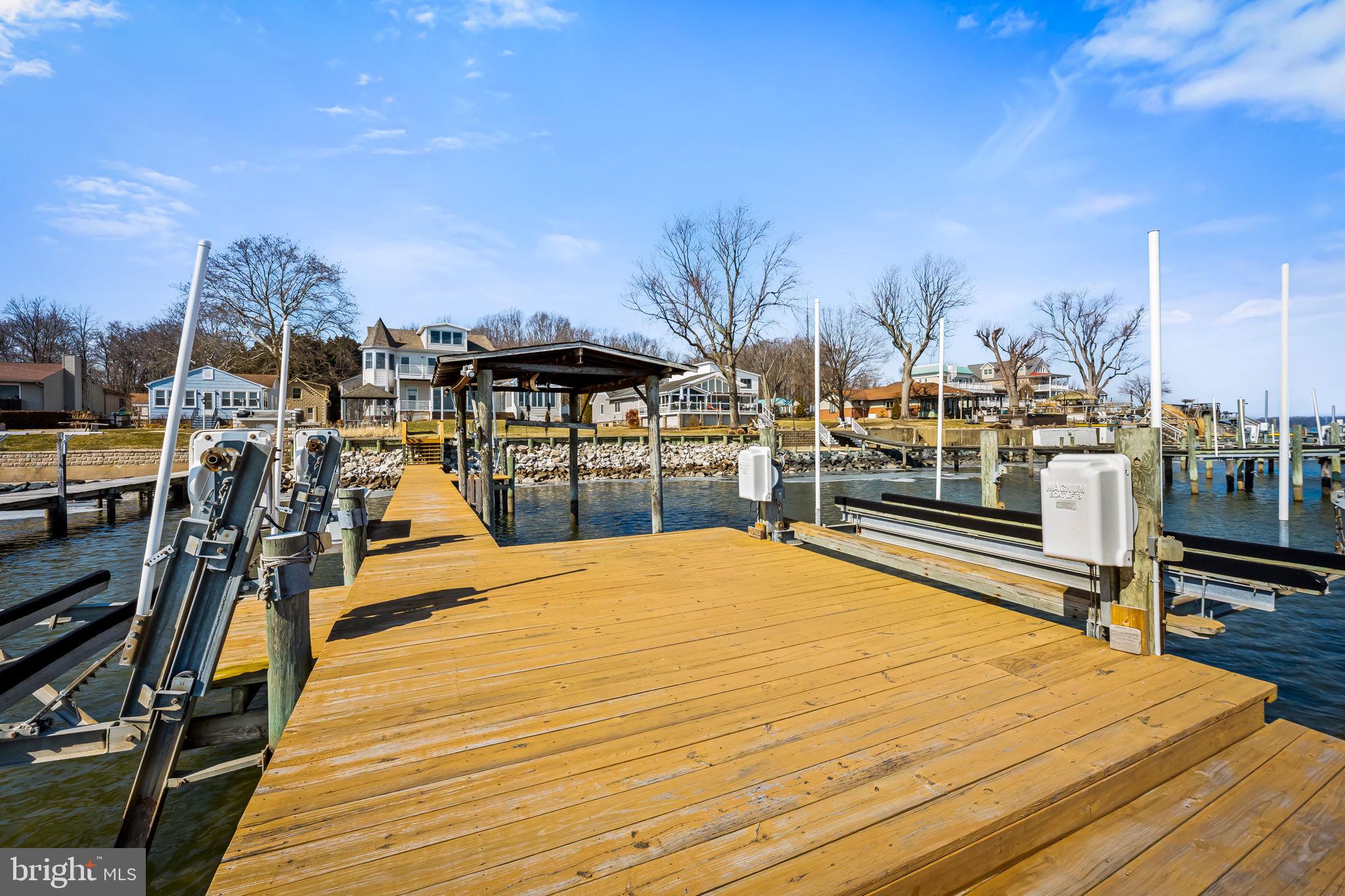 ROCKAWAY BEACH - Residential