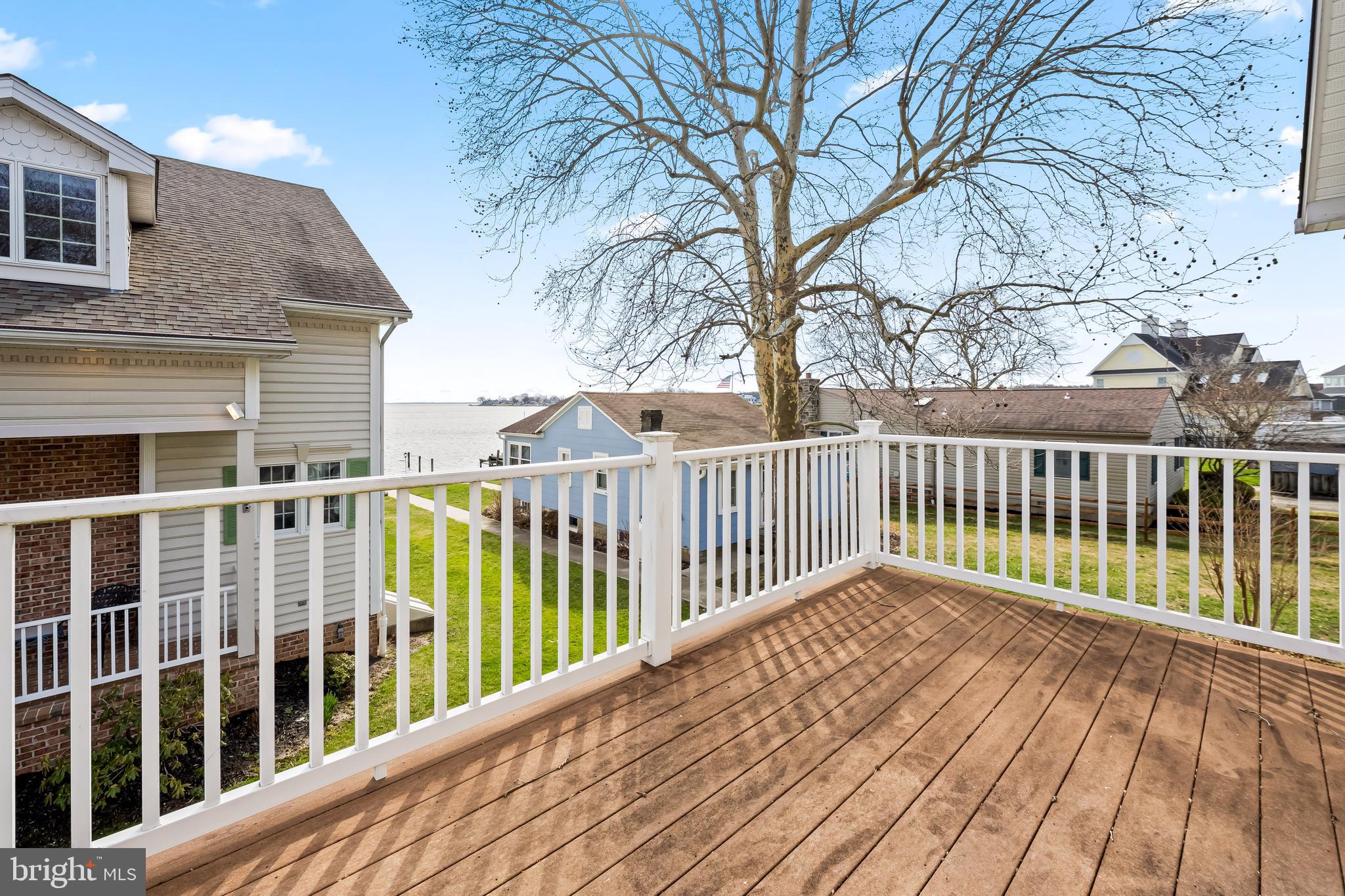 ROCKAWAY BEACH - Residential