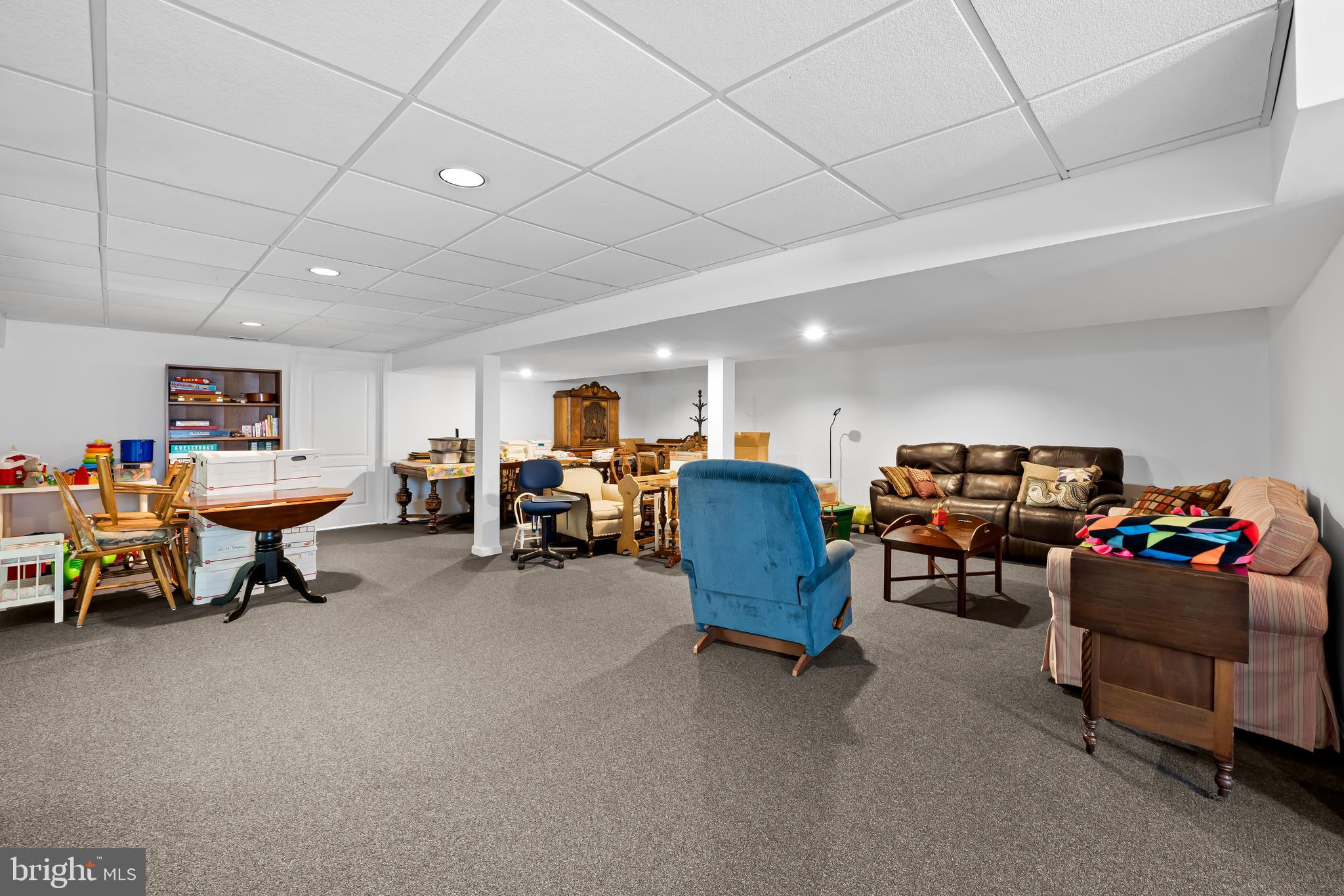 ROCKAWAY BEACH - Residential