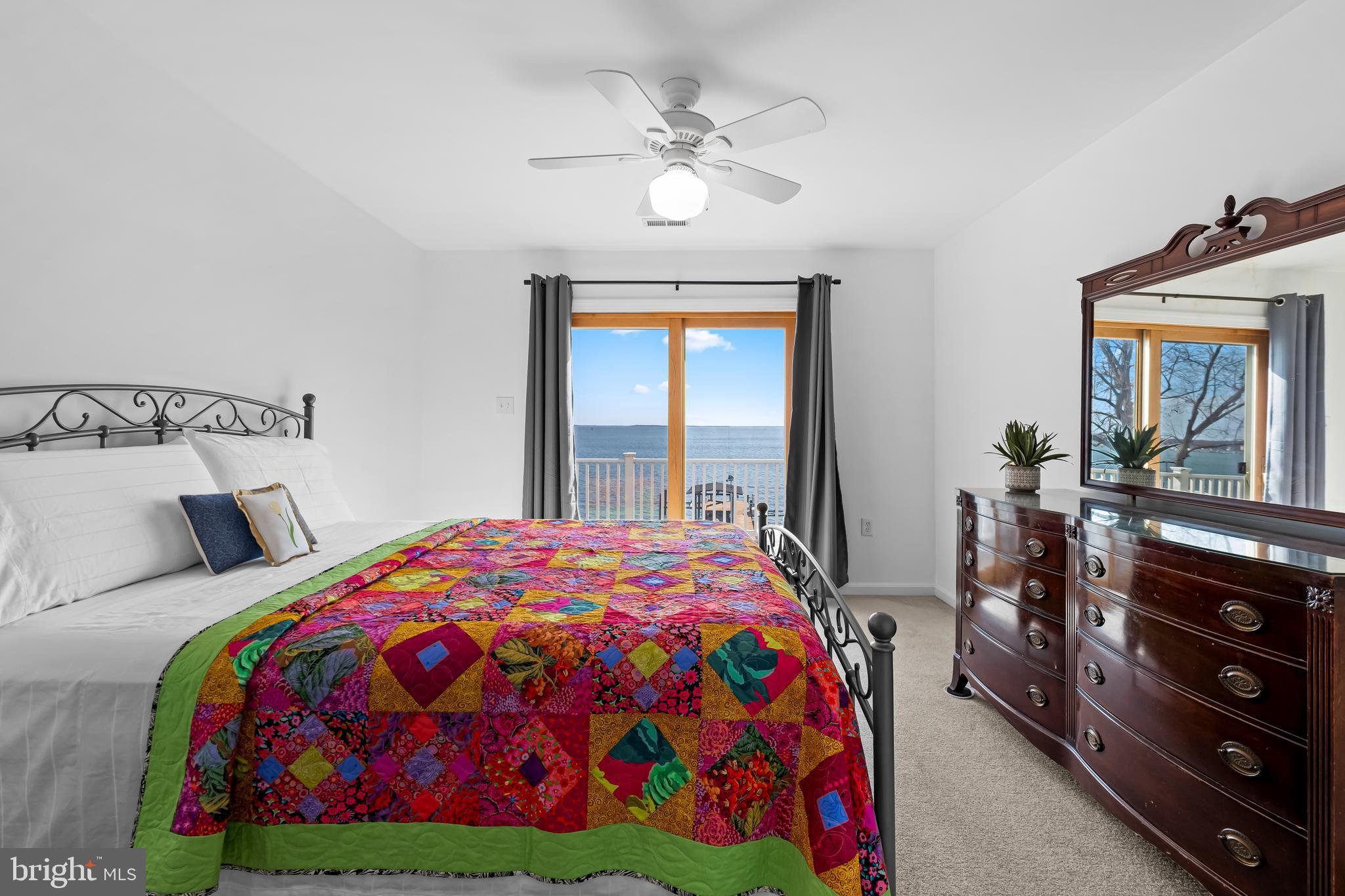 ROCKAWAY BEACH - Residential