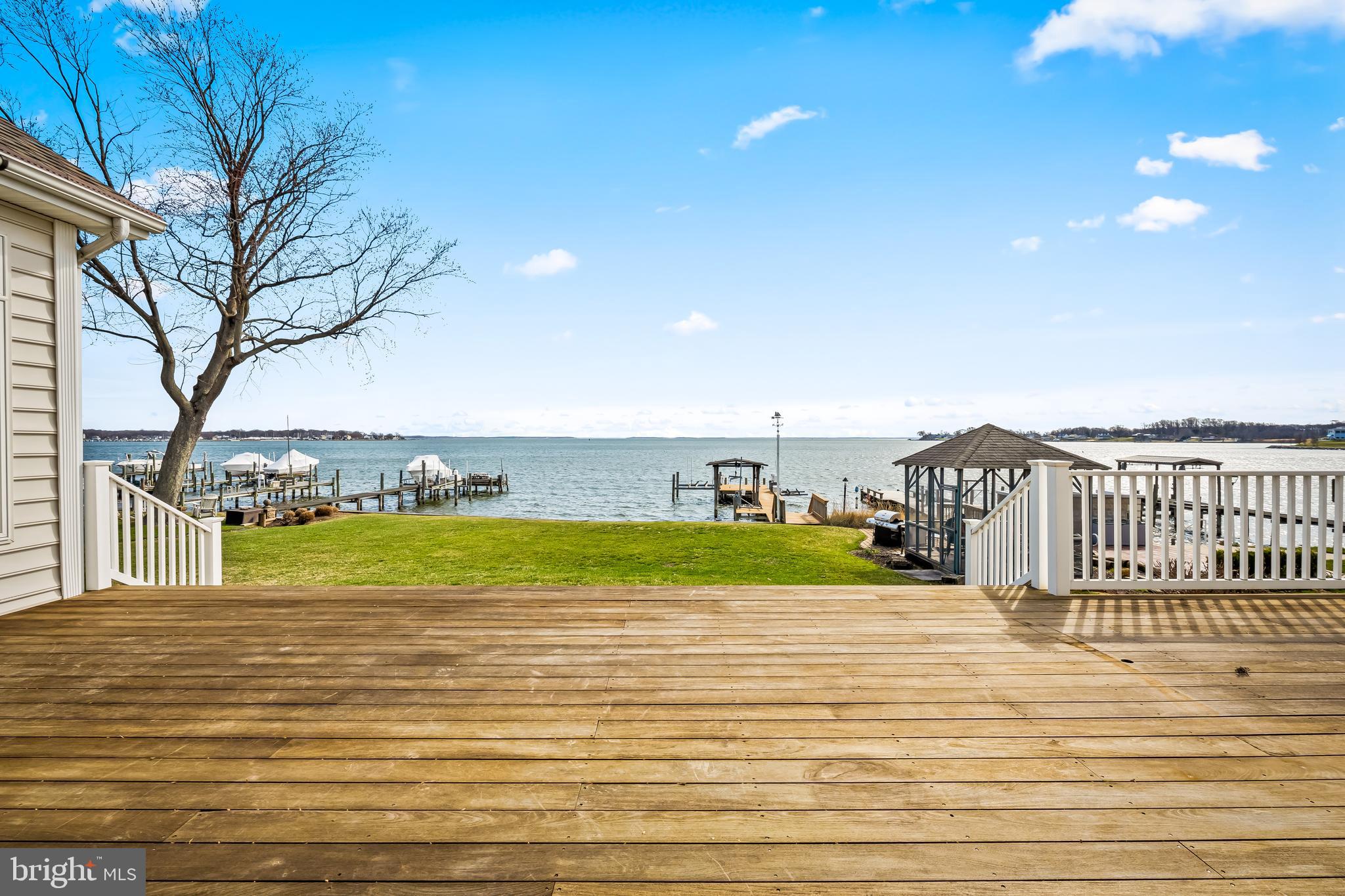 ROCKAWAY BEACH - Residential