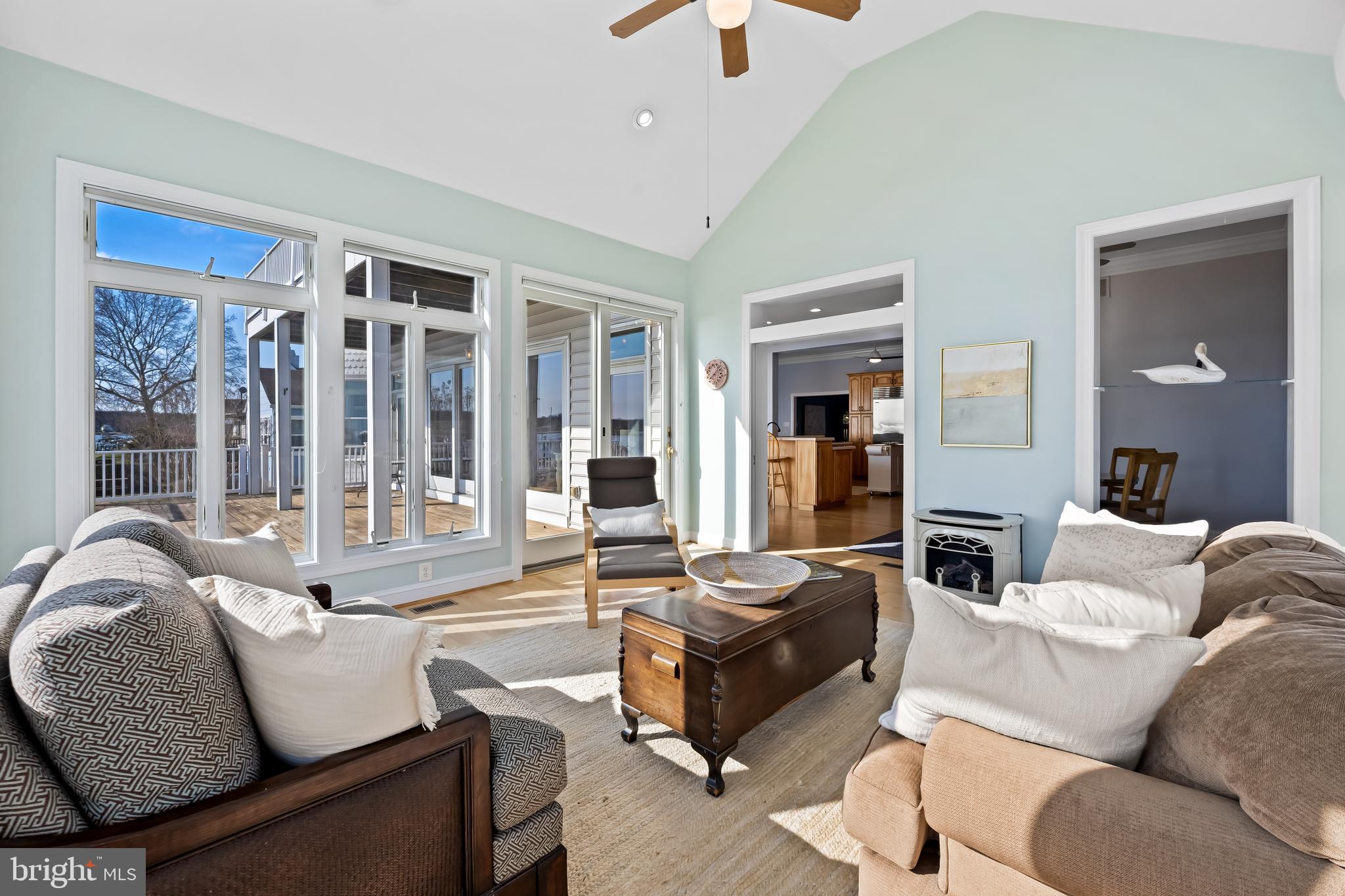 ROCKAWAY BEACH - Residential