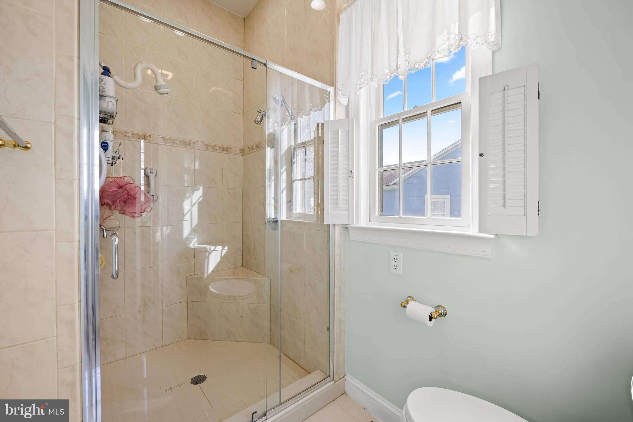 ROCKAWAY BEACH - Residential