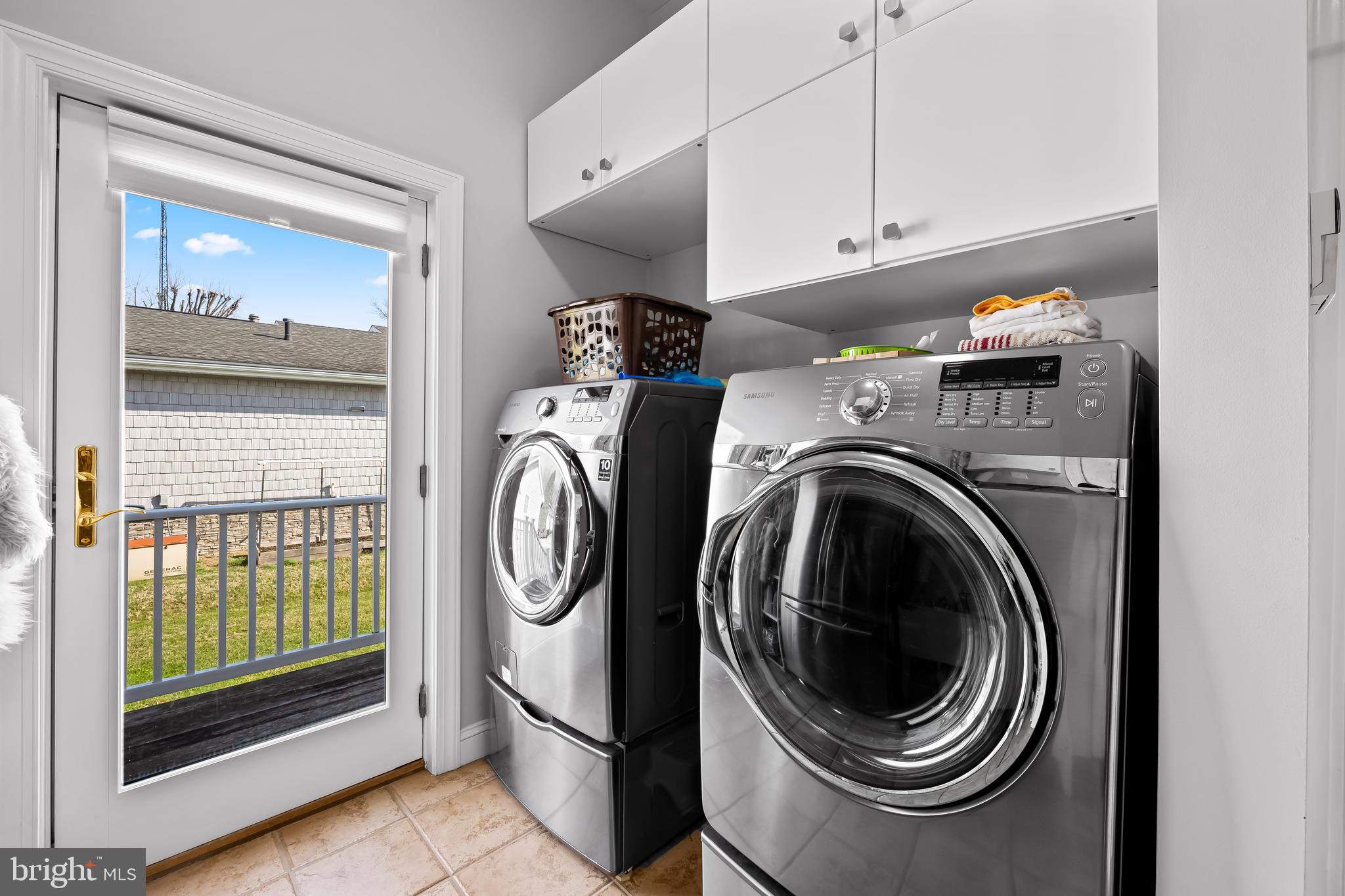 ROCKAWAY BEACH - Residential