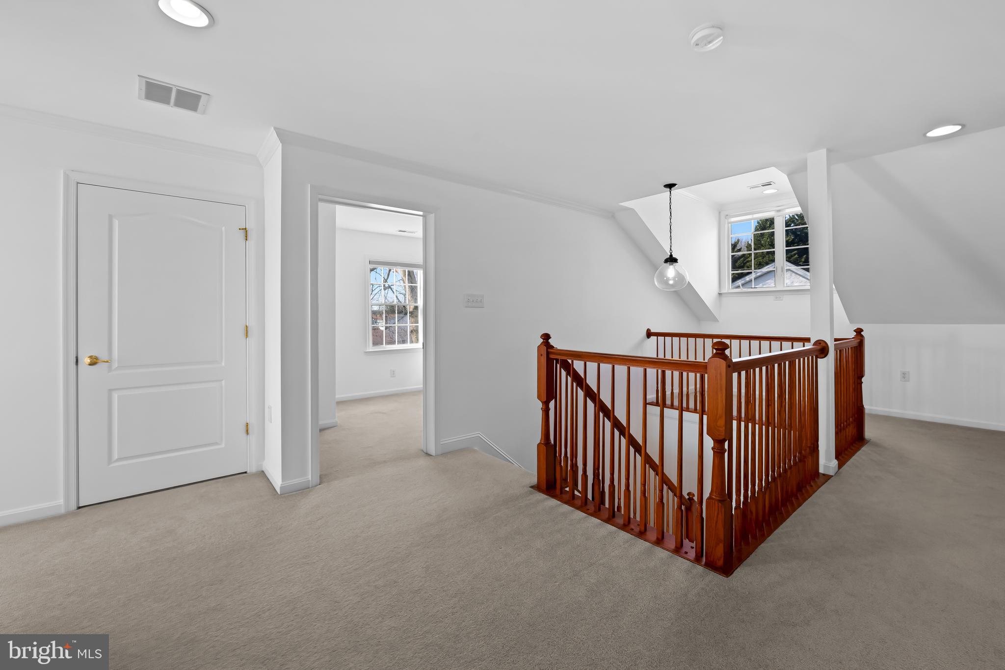 ROCKAWAY BEACH - Residential