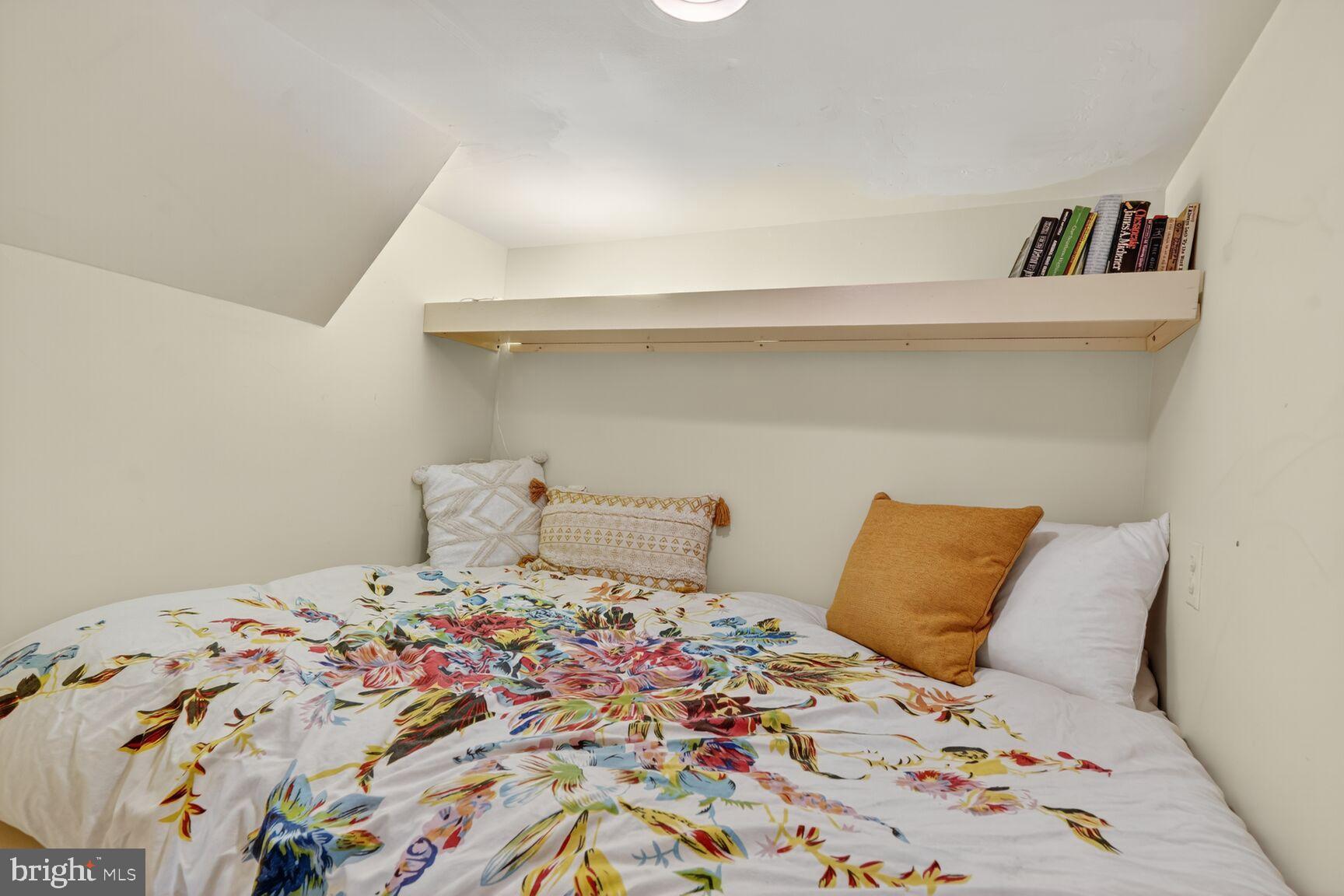 HILLANDALE - Residential