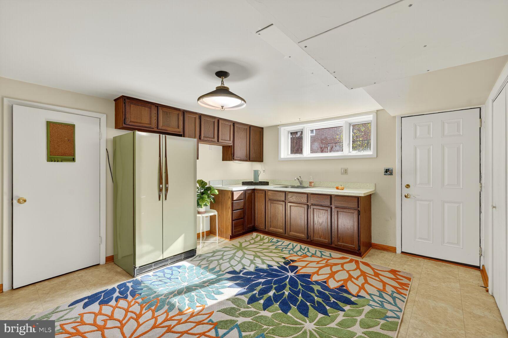 HILLANDALE - Residential