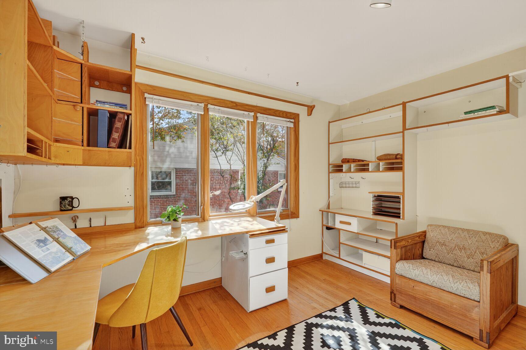 HILLANDALE - Residential