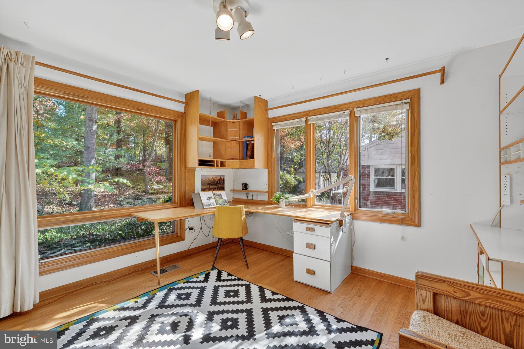 HILLANDALE - Residential